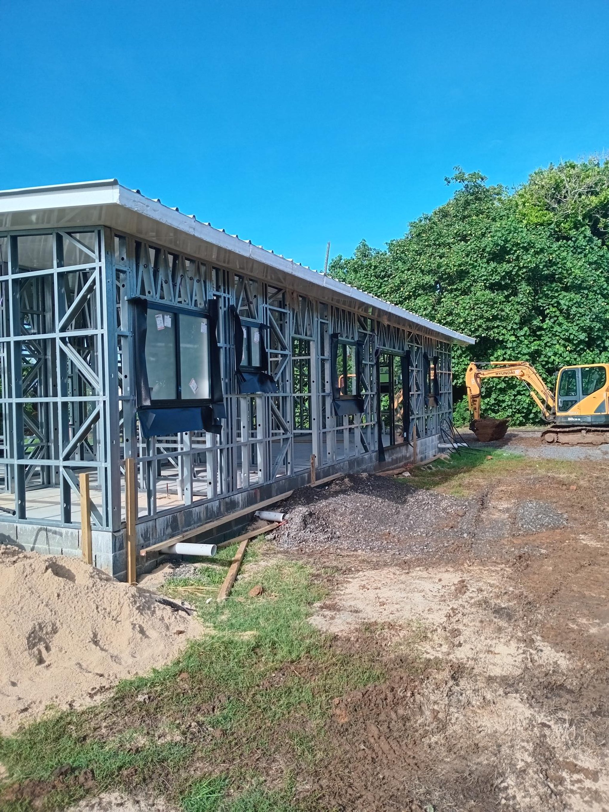 A large 3 bedroom kit home being built in Raratonga!.jpg