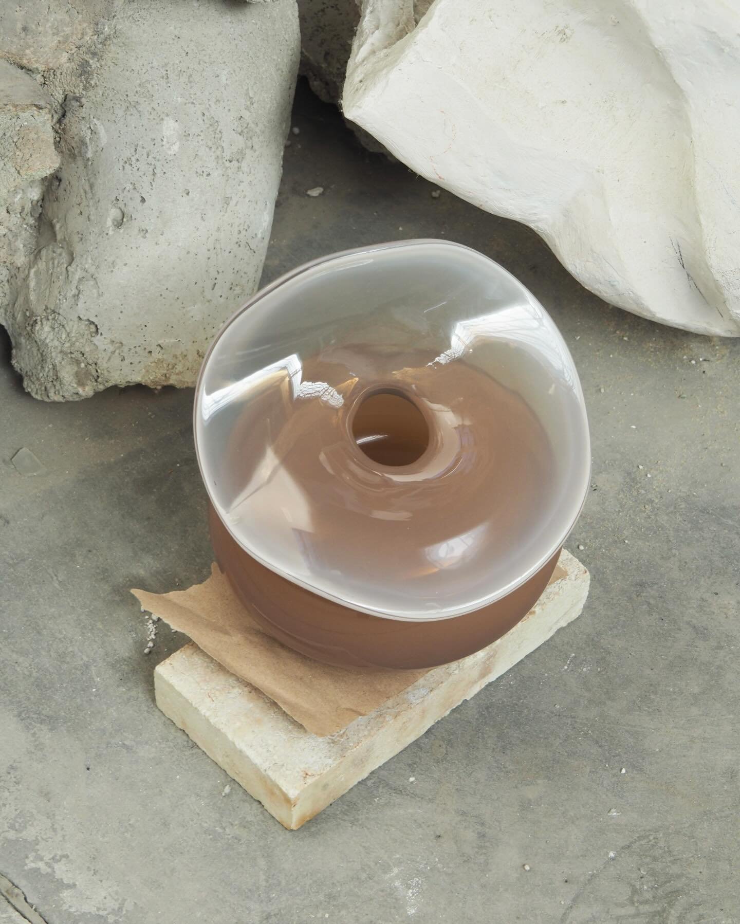 Object 04, Liquid Landscapes

mass-tinted glass; 2.45kg