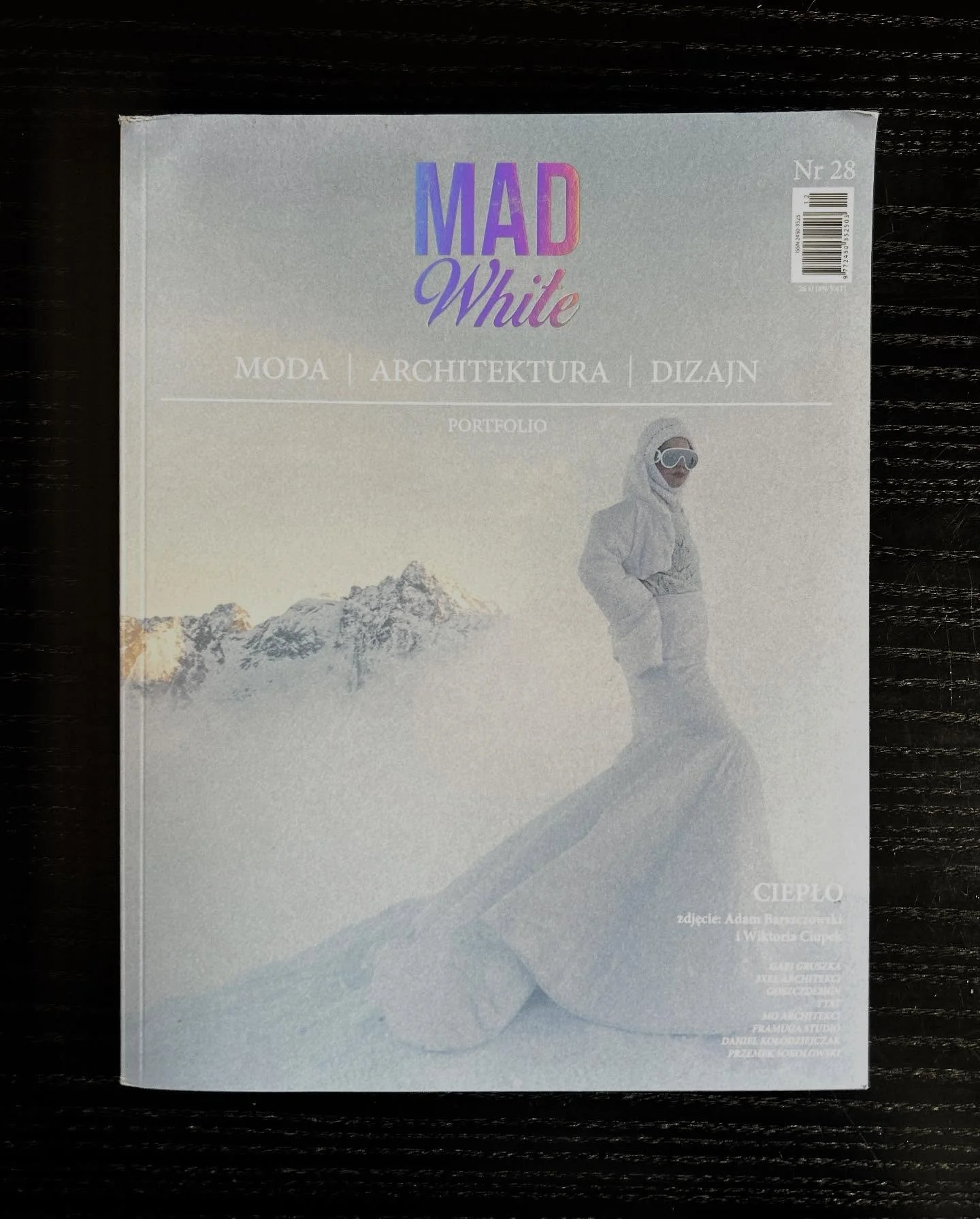 @whitemadmagazine issue n. 28