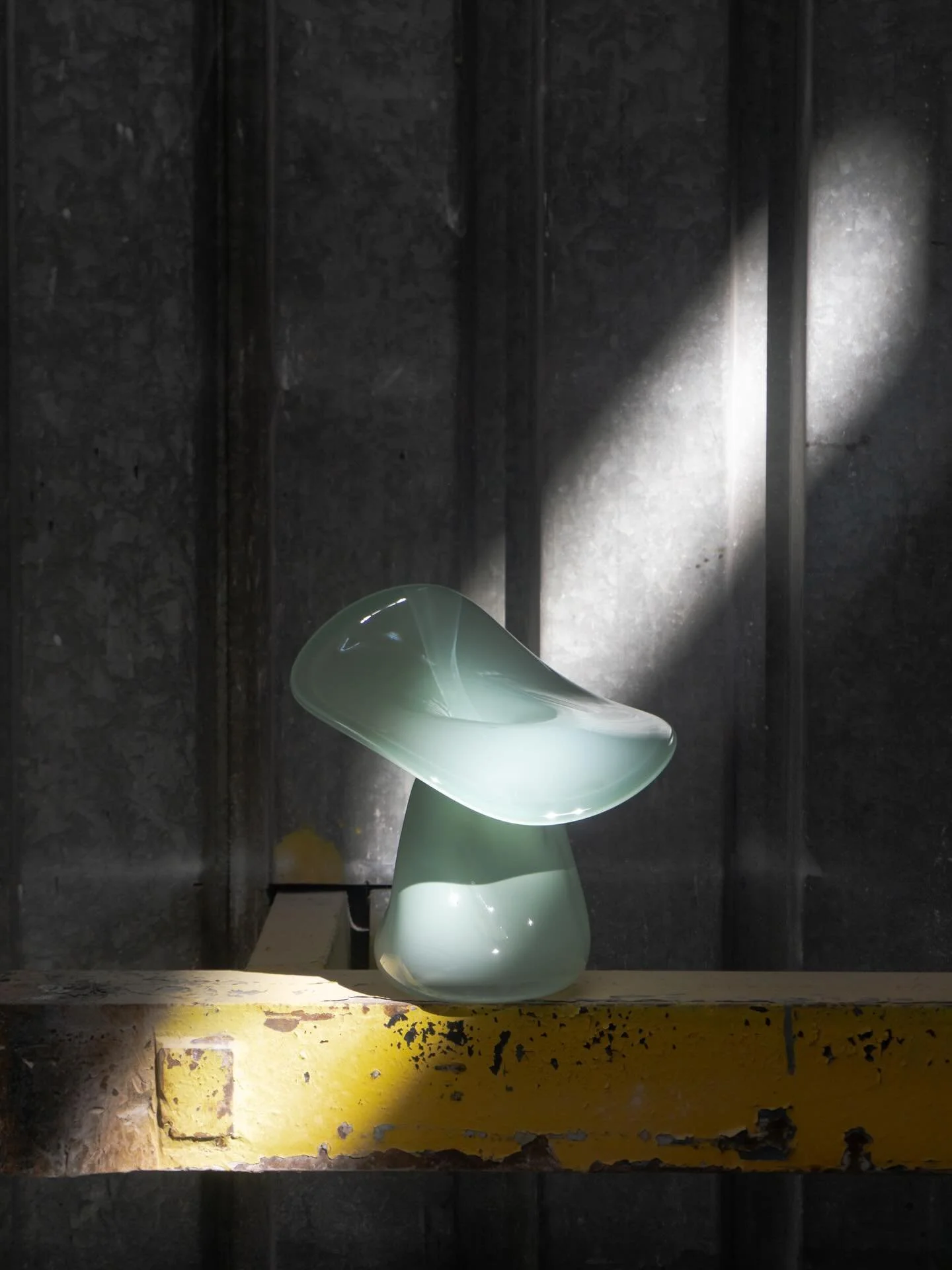 In Layers
Villa Pestarini with @alcova.milano 
Milano, April 20-26 

In Layers is a series of pieces built from overlapping forms that accumulate in layers, creating density at the center while alternating transparency toward the periphery. In Layers