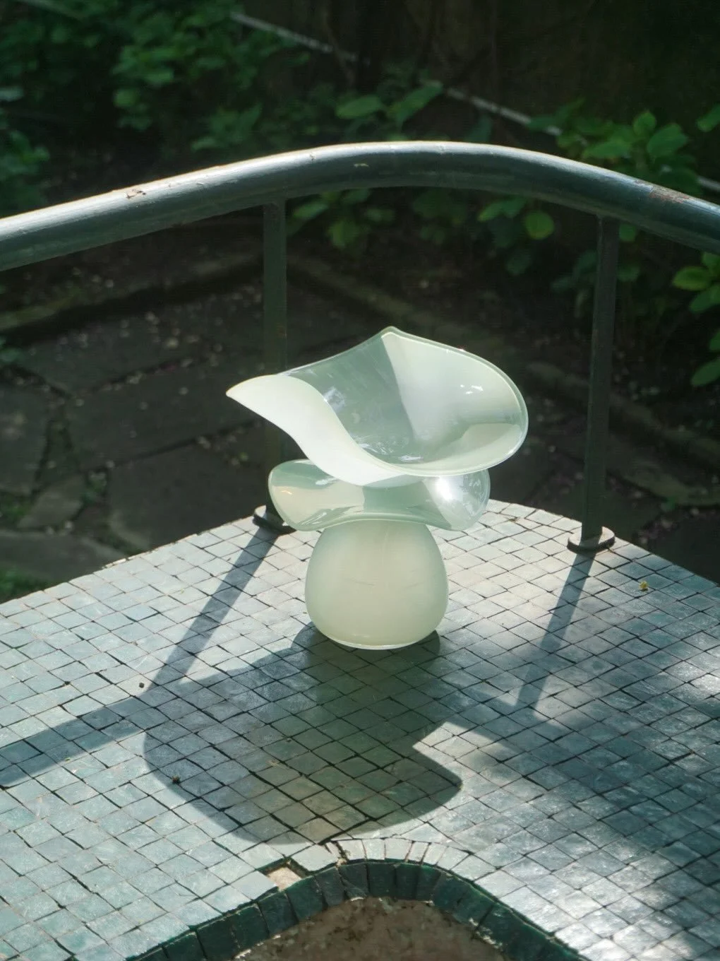 In Layers
Villa Pestarini with @alcova.milano 
Milano, April 20-26 

In Layers is a series of pieces built from overlapping forms that accumulate in layers, creating density at the center while alternating transparency toward the periphery. In Layers