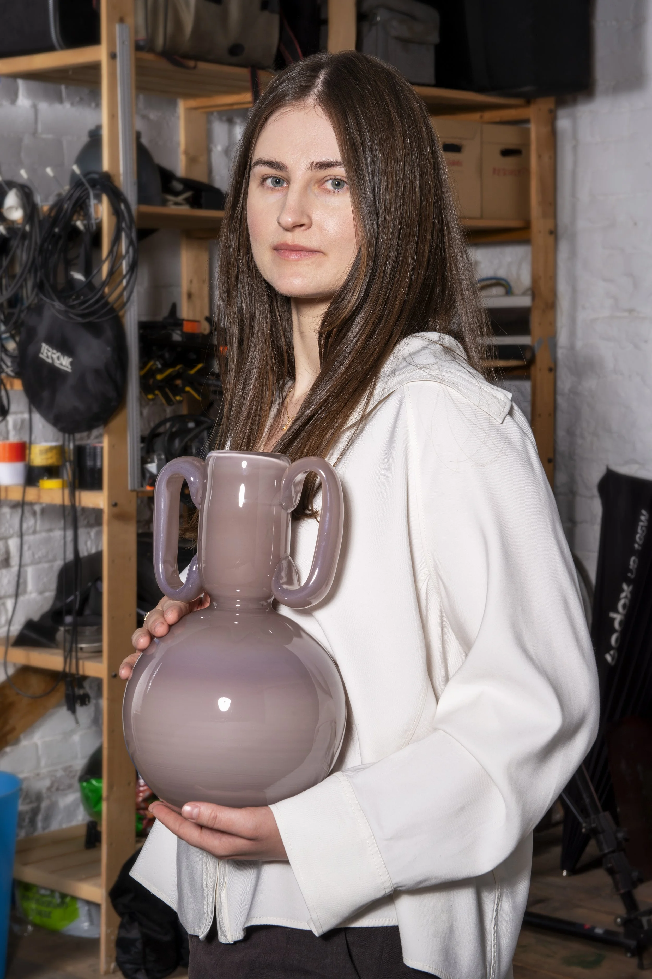 alicja.hajkowicz-ash-rose-890-oog-glass-vase-01