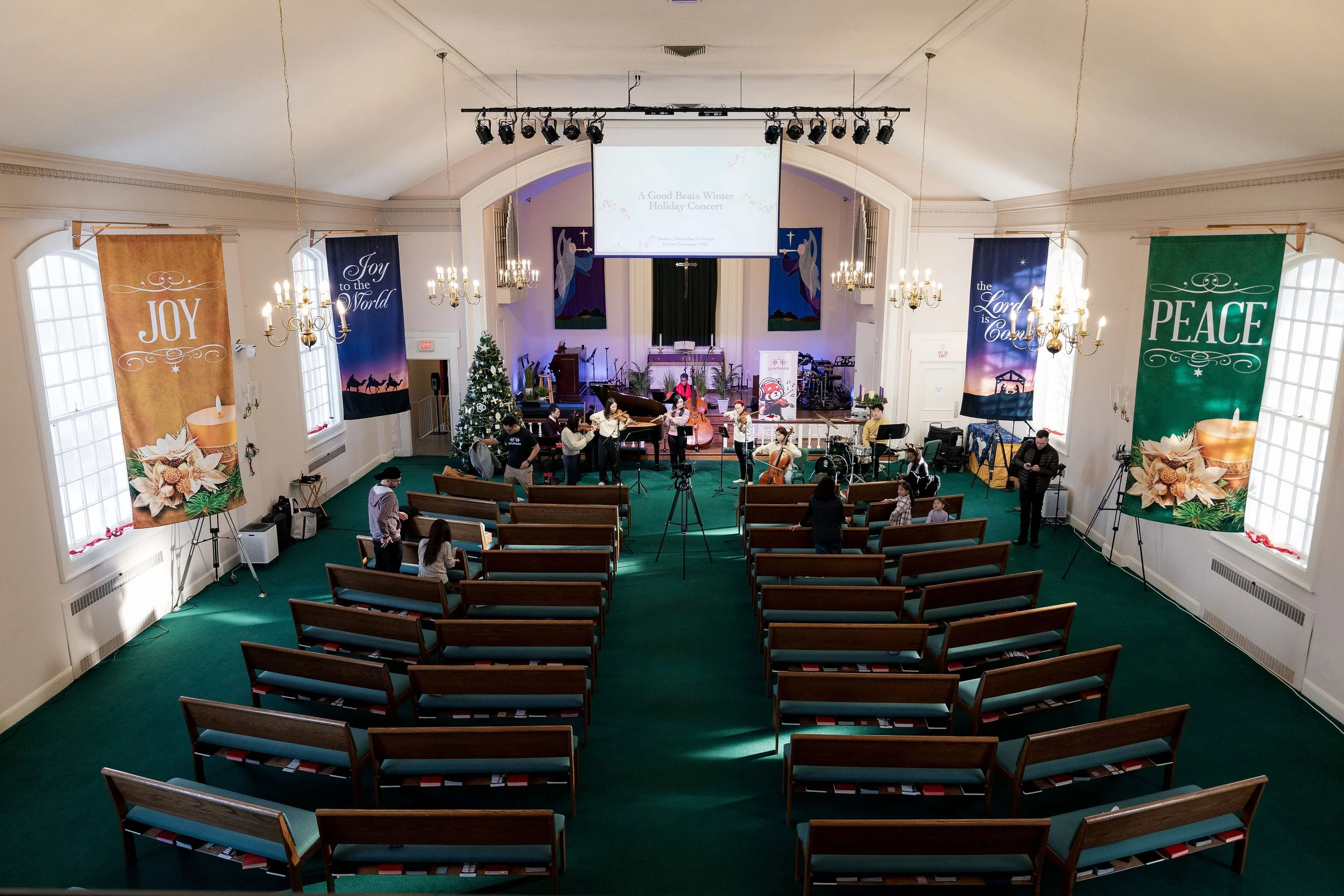 GoodBeats_2025WinterHolidayConcert7.jpg