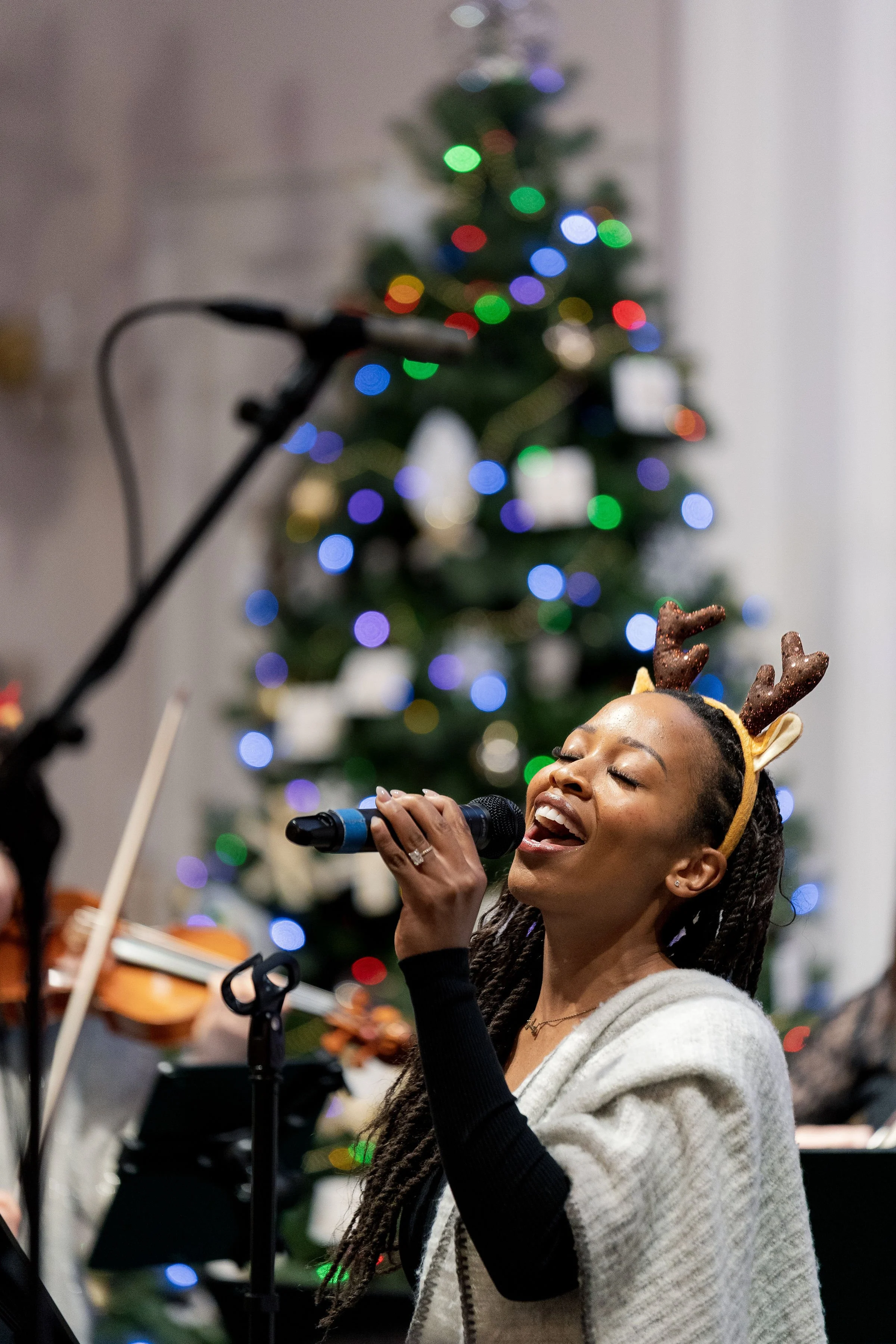 GoodBeats_2025WinterHolidayConcert128.jpg