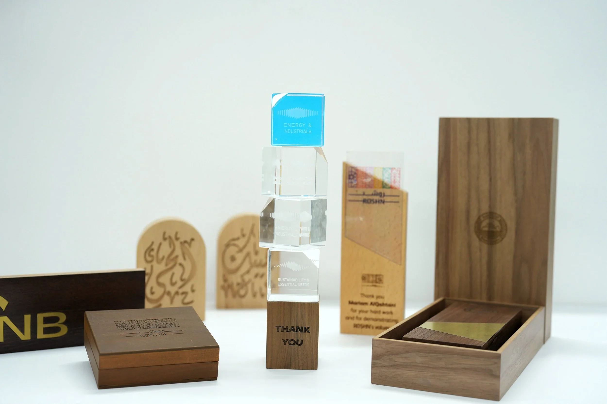 Custom Wood & Acrylic Gift Fabrication-21.webp
