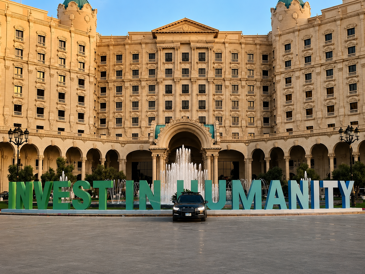 Large Outdoor Letter Fabrication-3ca7b3aa-b030-4ea9-a254-4e065d4f6ece.png