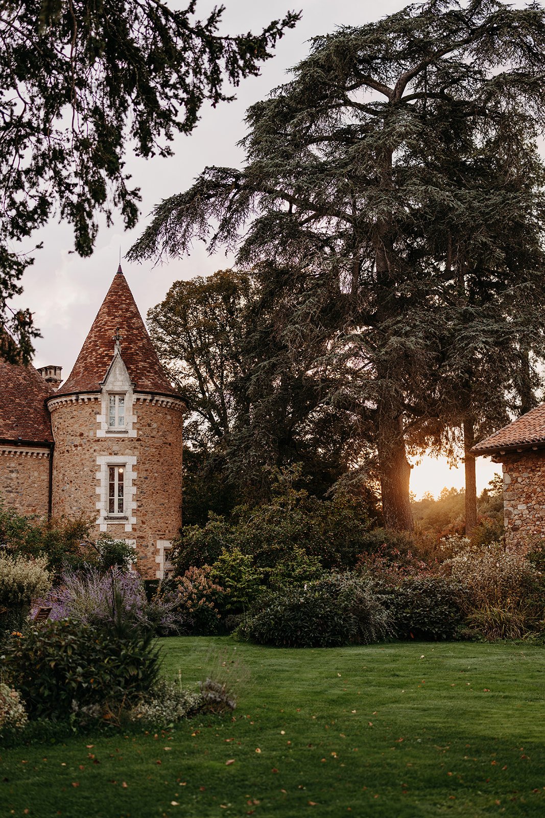 Domaine des Étangs Wedding | Destination Wedding Photographer | Liv Darcy Studio