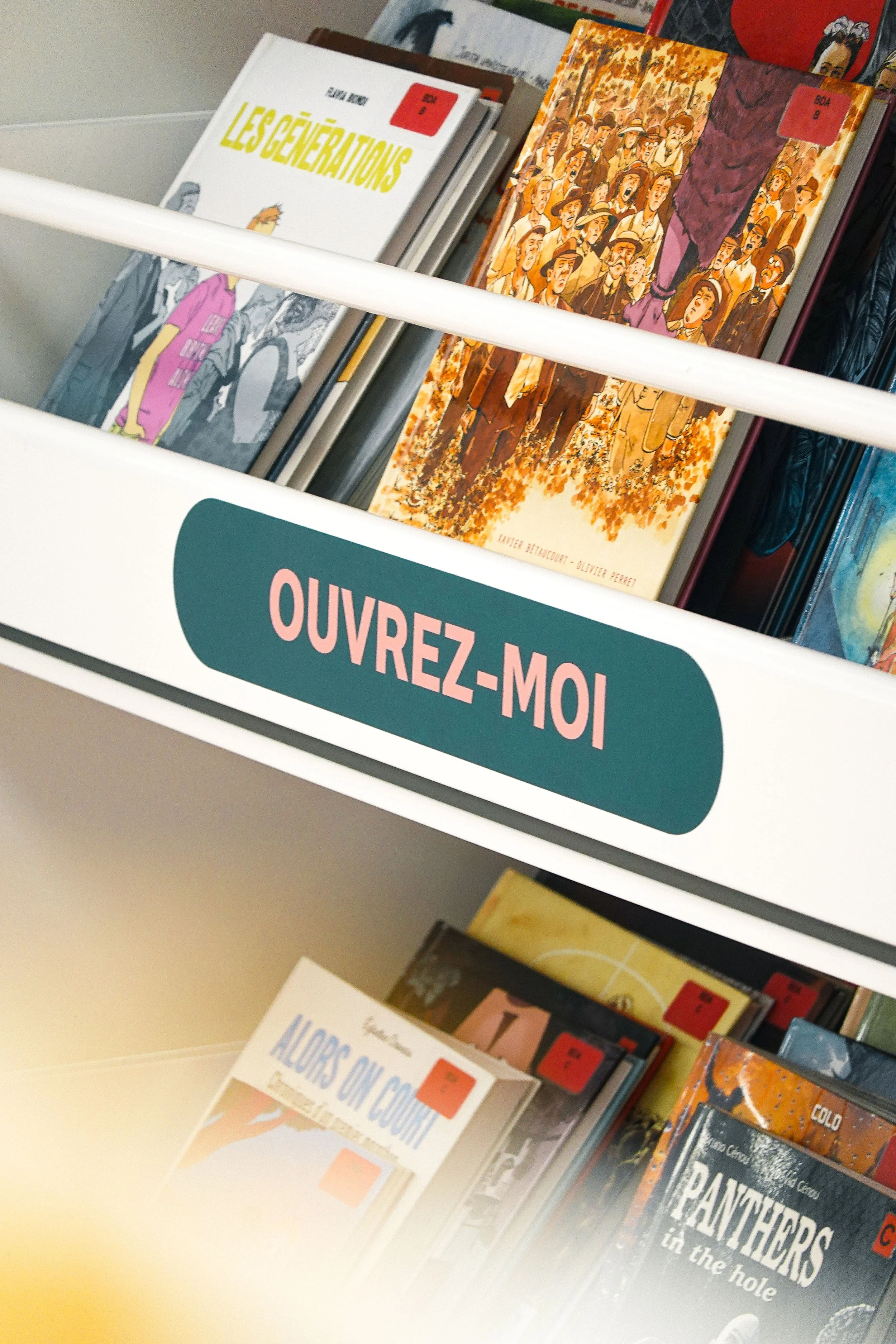 studio-yama-bibliotheque-nelson-mandela-la-chapelle-sur-erdre-signaletique-graphisme-nantes-35.jpg