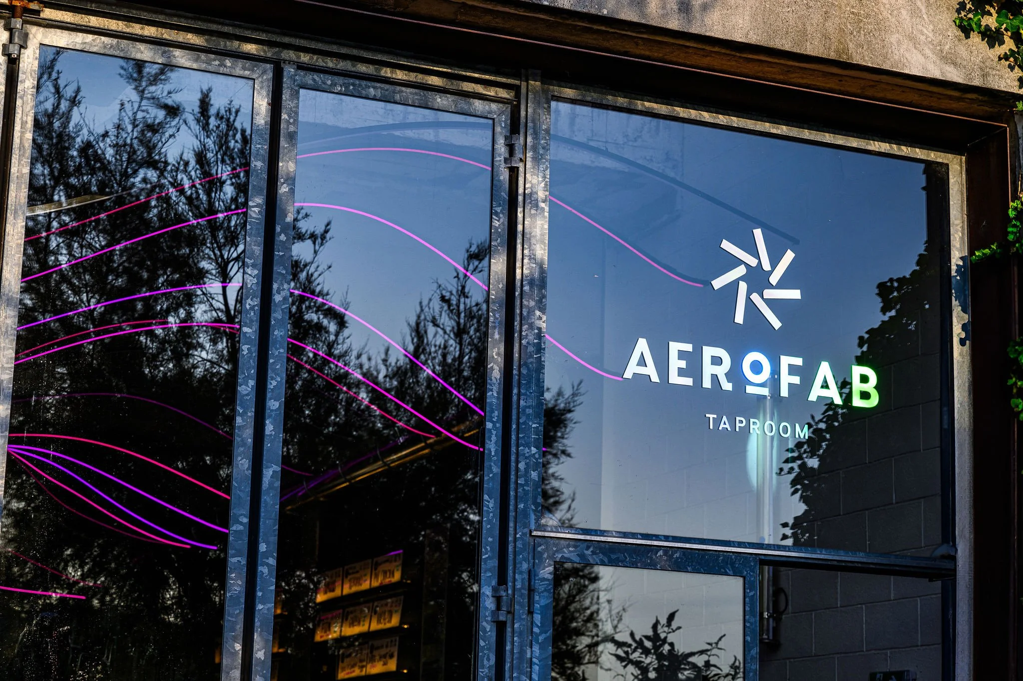 Taproom_Aerofab_Nantes_Lensman_Studio_Yama_Brasserie_Bar_Logo_12.jpg