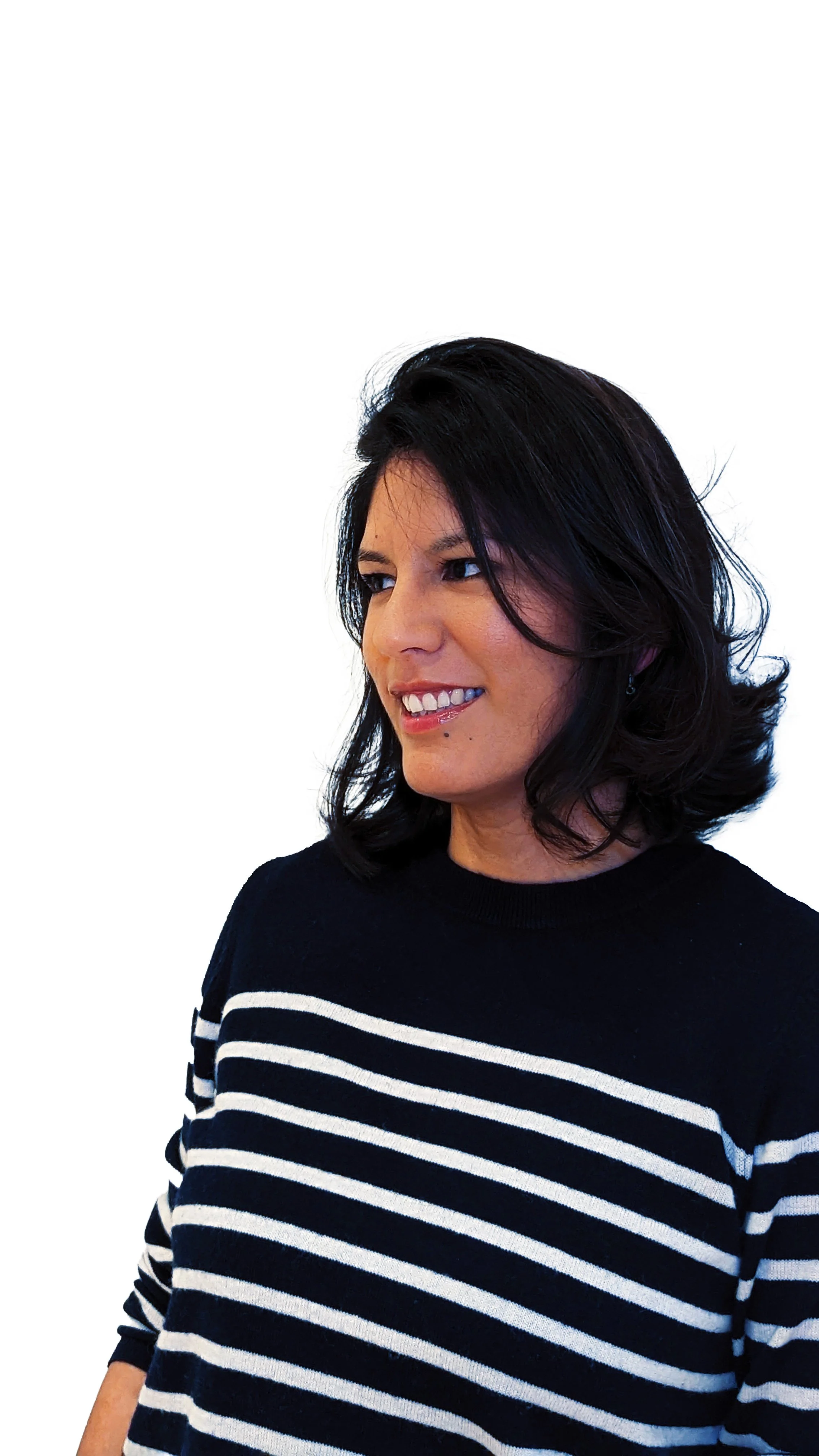 Portrait de Léa Malwé, praticienne en ostéopathie, reprogrammation neuro-posturale (RNP) et thérapie Allyane au cabinet Physiostéo 12, Paris 12ème.