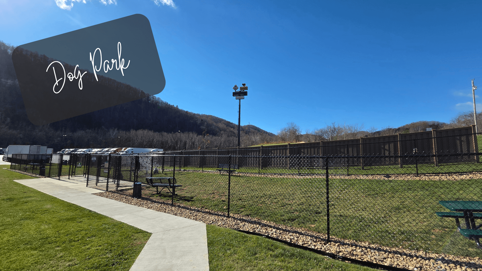 Loves Elliston (8).png