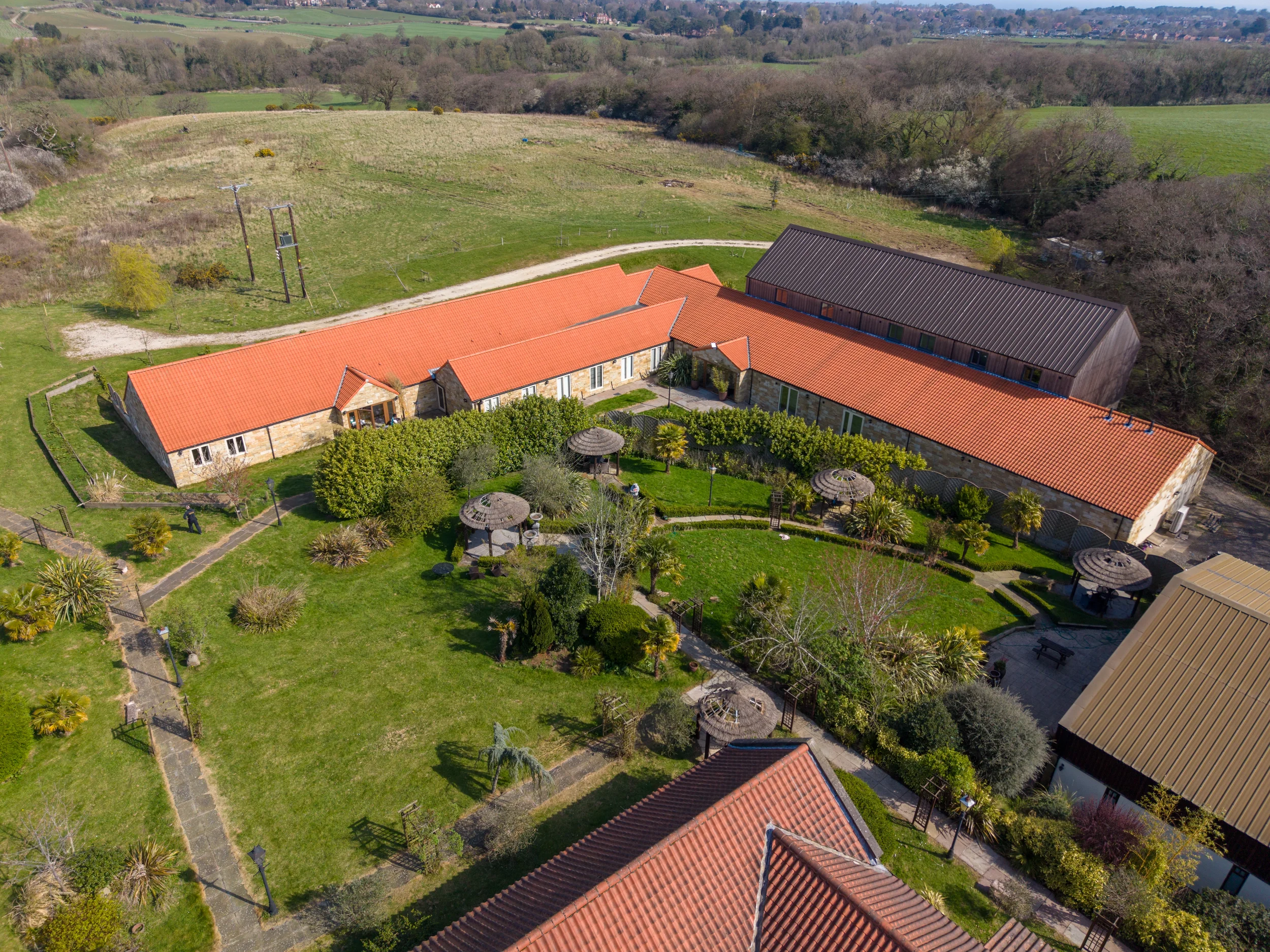 dji_fly_20260408_113302_0042_1775645964446_aeb-HDR.webp