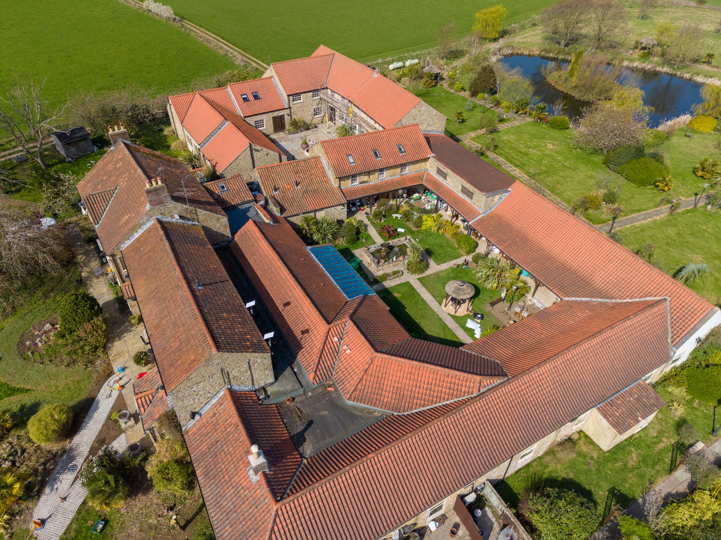 dji_fly_20260408_112426_0020_1775656447177_aeb-HDR.webp