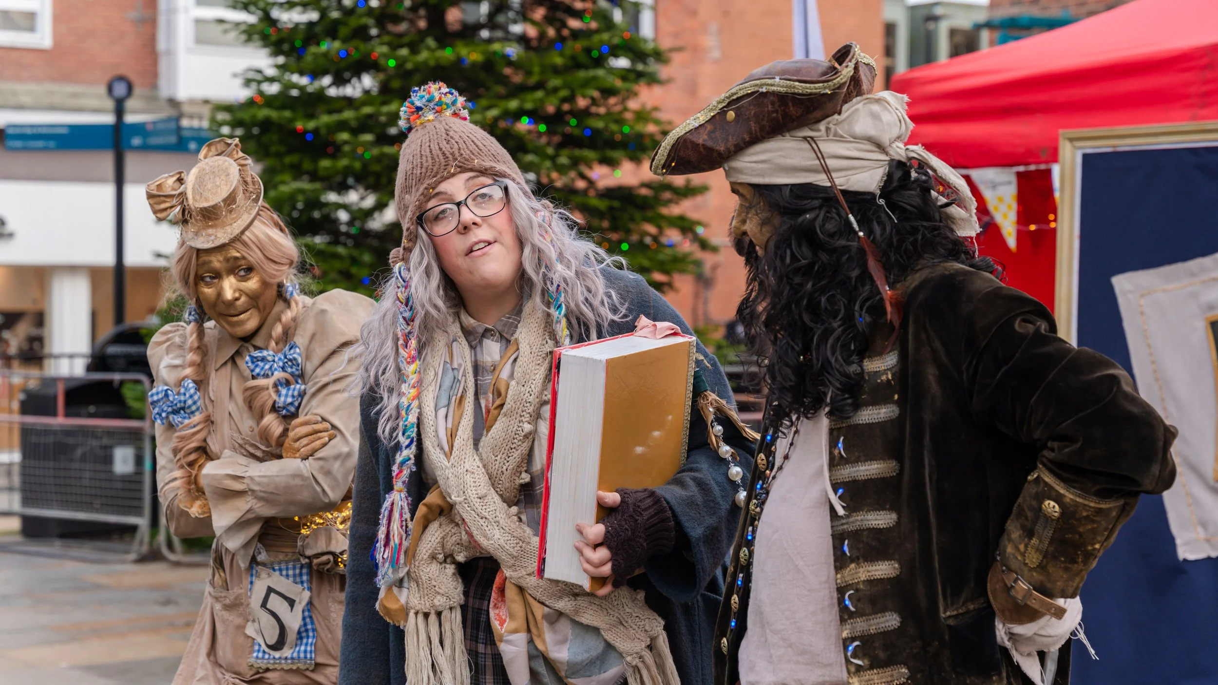 ScarboroughLights_20251213_WanderingPhotography_CuriousChristmasQuest_ScarbHighStreet_049.jpg