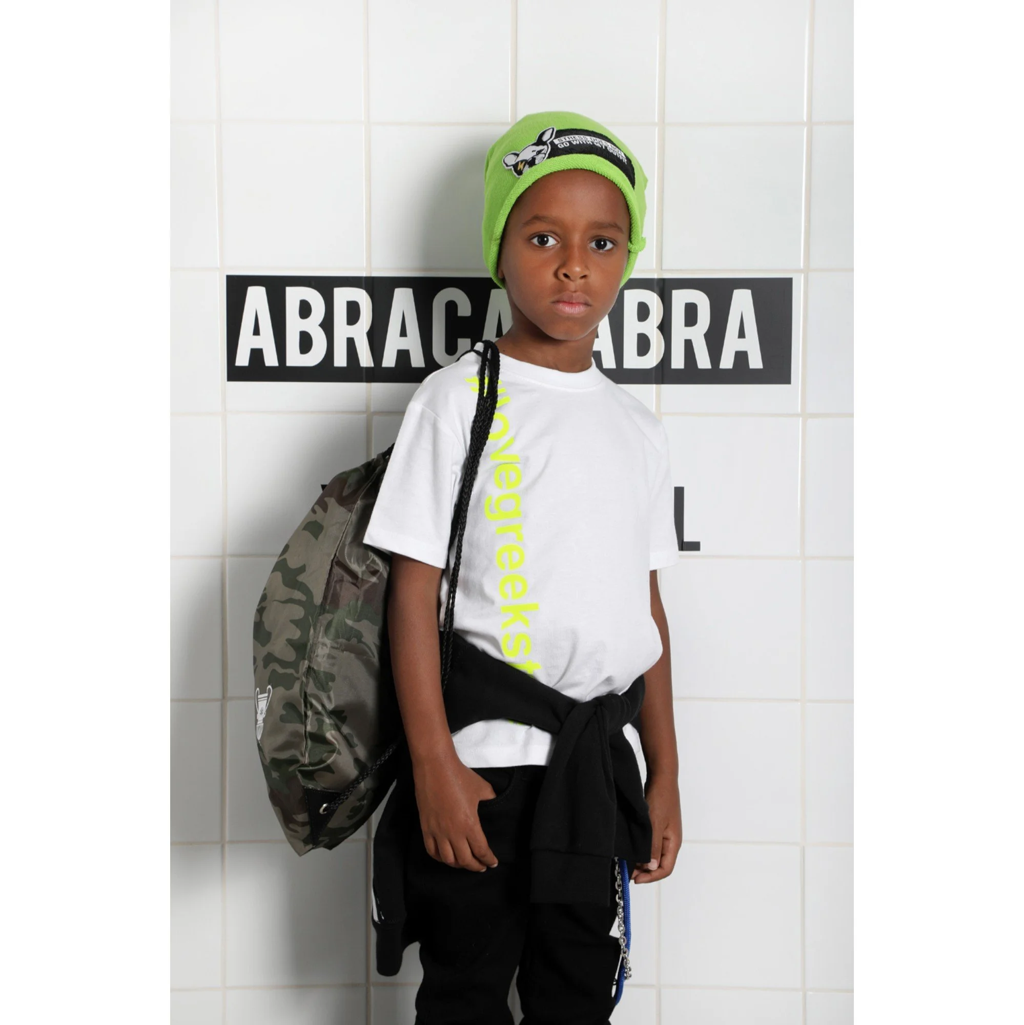 kiriakos_design_kids_t-shirt_beanie_bag_11.jpg