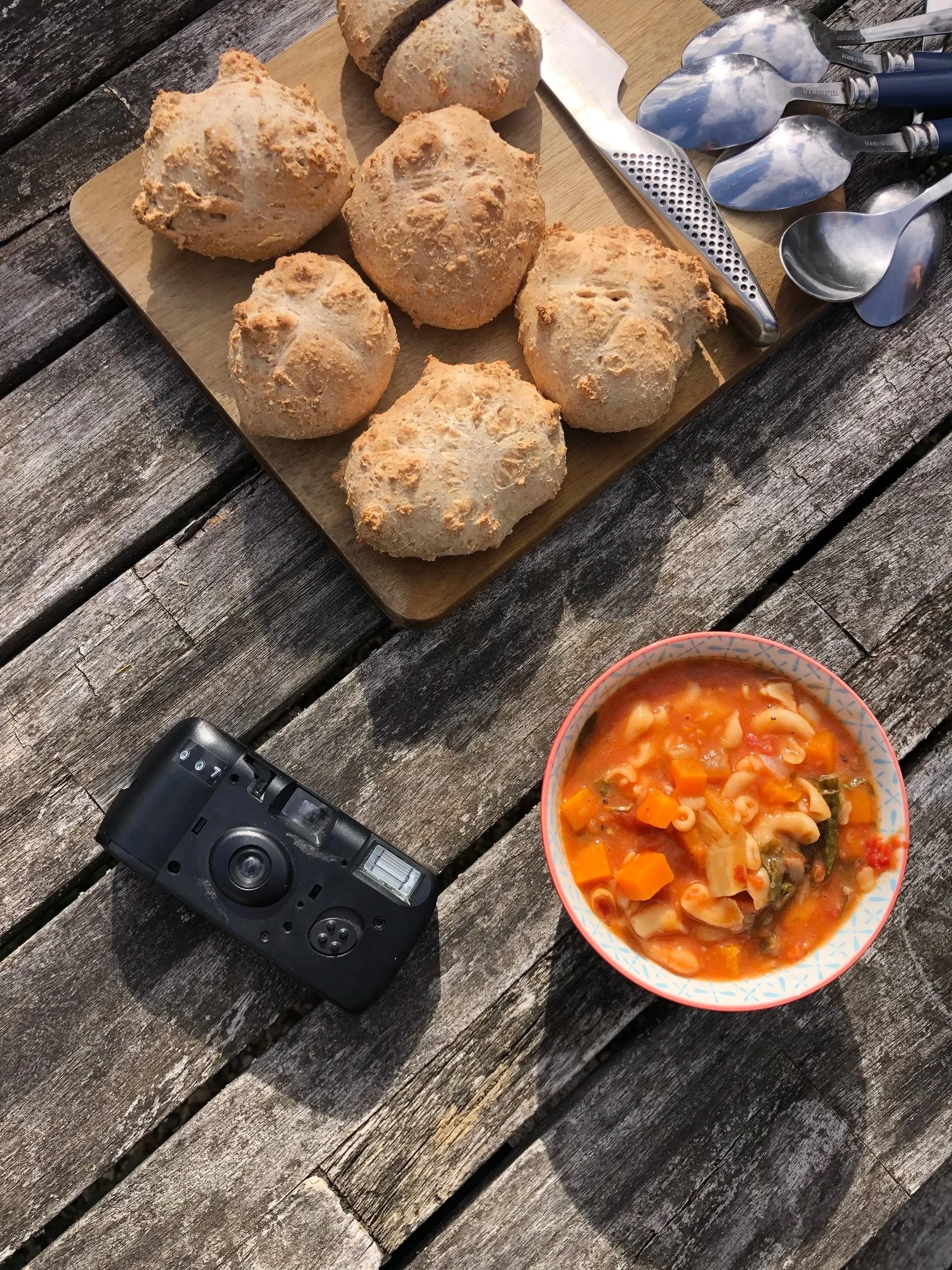 2 / be an undeveloped artist!