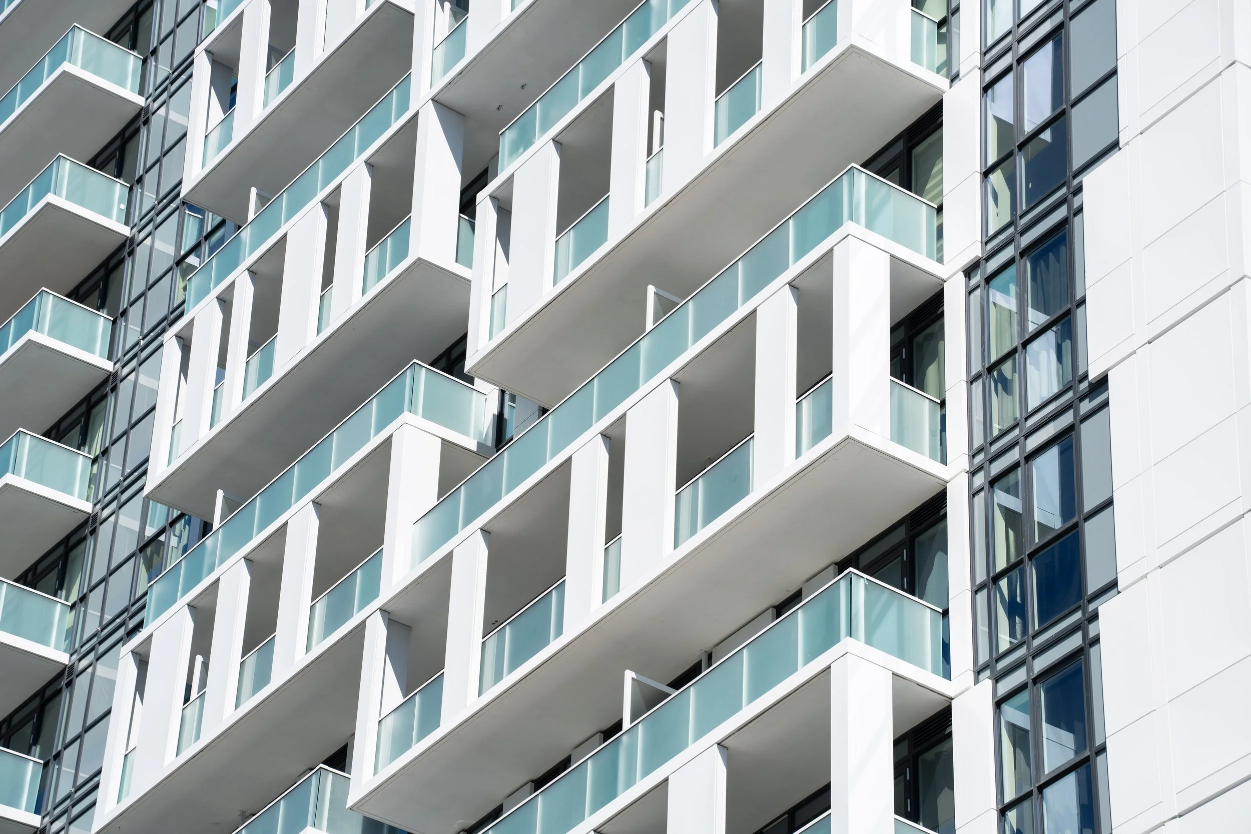 Overhang Vertical Panel Examples Services — Level up Highrise Railings