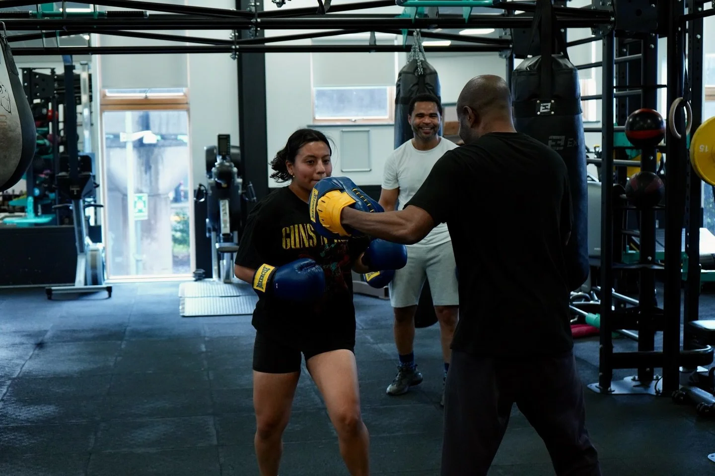 Building strong foundations and sharpening skills, one session at a time. 💪
Our Optimal Boxing classes 🥊 at SportsDock are designed for both beginners and intermediate boxers, focusing on technique, footwork, fitness, and confidence inside the ring