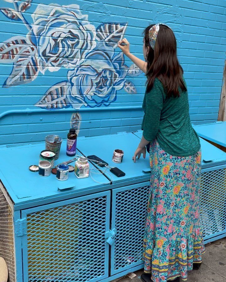 I&rsquo;m a leaf artist! 🍃 I helped Natasha (@surfaceofbeauty) paint her latest mural at 105 Stanton St in the LES. I&rsquo;m really enjoying hangs with friends these days that combine deep conversation and busy hands in co-creation ✨