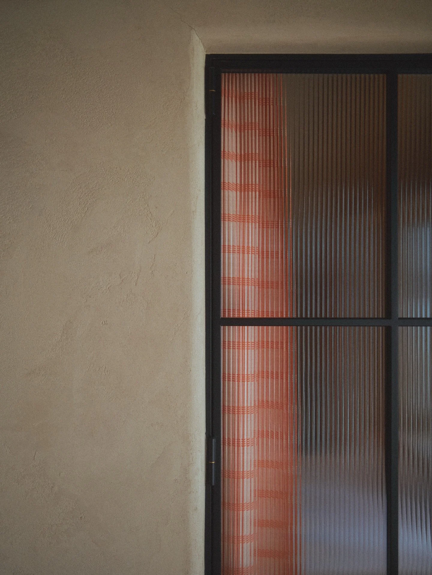 Sundays well spent at this farmhouse 😌

Weil das Wochenende an diesem Ort einfach zu sch&ouml;n war und die Resonanz auf die Stories so gro&szlig;, haben die Bilder dann doch noch einen eigenen Post verdient.

Tolle Architektur und einzigartiges Int