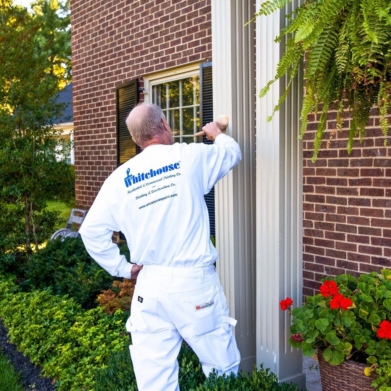 We've been soaking up these recent warmer days, and it's getting us excited about exterior paint season! There's nothing quite like transforming a home's curb appeal with a fresh coat of paint under beautiful, sunny skies.☀️

And here's a little insi