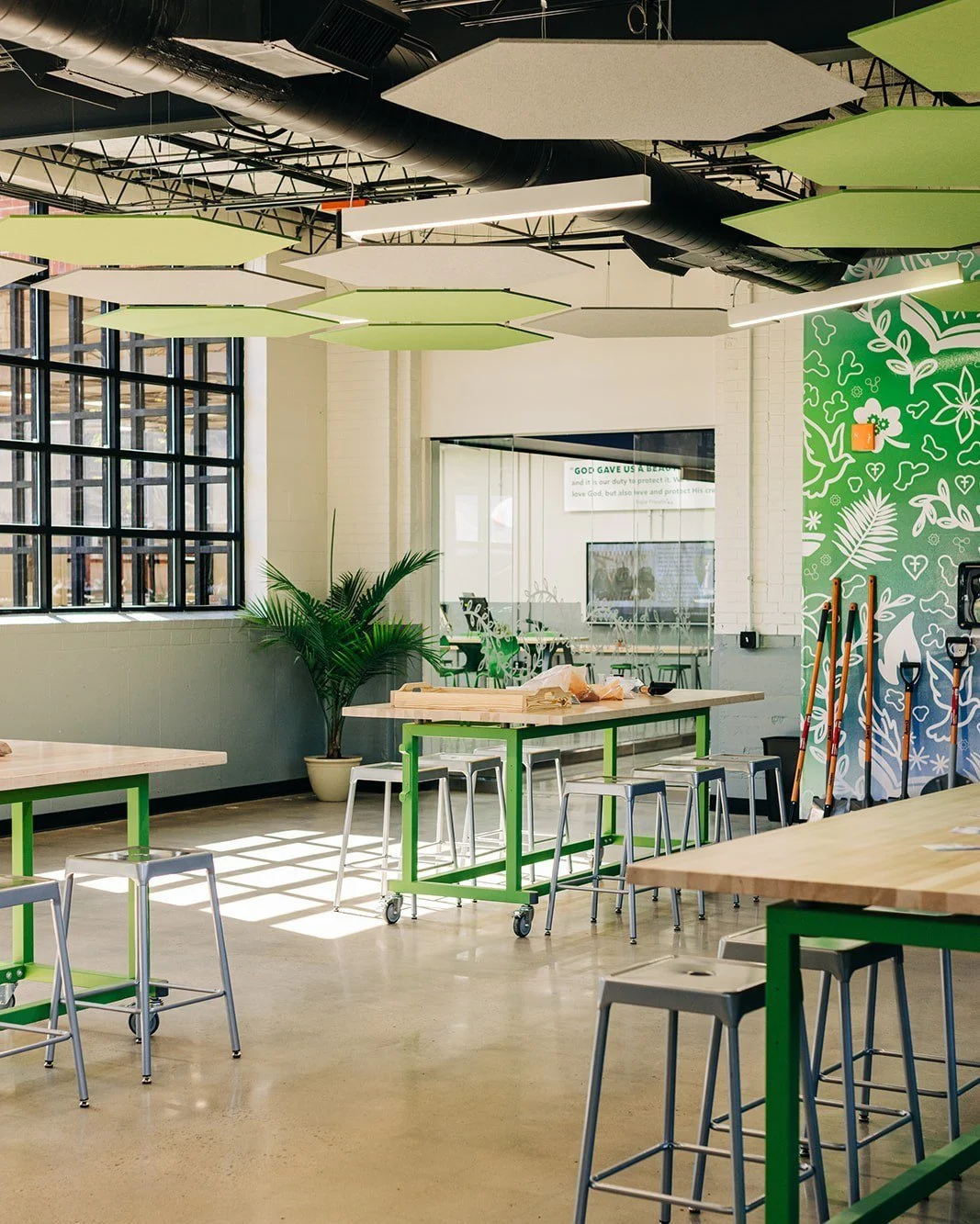 One of our specialties is transforming spaces with purpose, and this project at 𝗦𝗮𝗰𝗿𝗲𝗱 𝗛𝗲𝗮𝗿𝘁 𝗦𝗰𝗵𝗼𝗼𝗹𝘀' 𝗨𝗿𝘀𝘂𝗹𝗶𝗻𝗲 𝗜𝗻𝗻𝗼𝘃𝗮𝘁𝗶𝗼𝗻 𝗦𝗧𝗘𝗠 𝗖𝗲𝗻𝘁𝗲𝗿 is very close to our heart. ❤️

Originally built in 1950 as the laundr