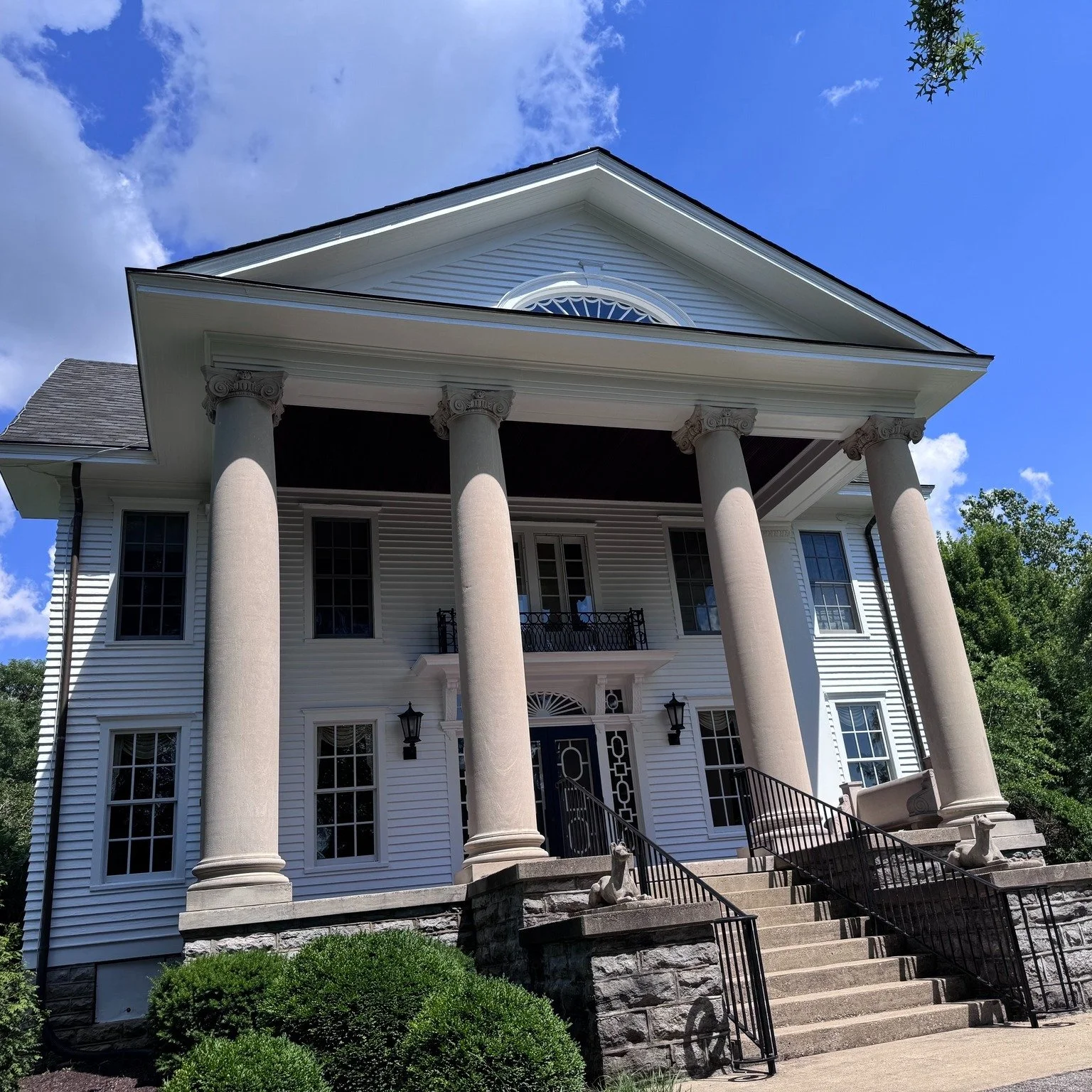 Our team recently completed a full exterior repaint of the main family residential home at 𝗦𝘁𝗲𝘄𝗮𝗿𝘁 𝗛𝗼𝗺𝗲 &amp; 𝗦𝗰𝗵𝗼𝗼𝗹 in Frankfort, KY. This project included detailed work on the windows, soffits, gables, and siding, bringing new life