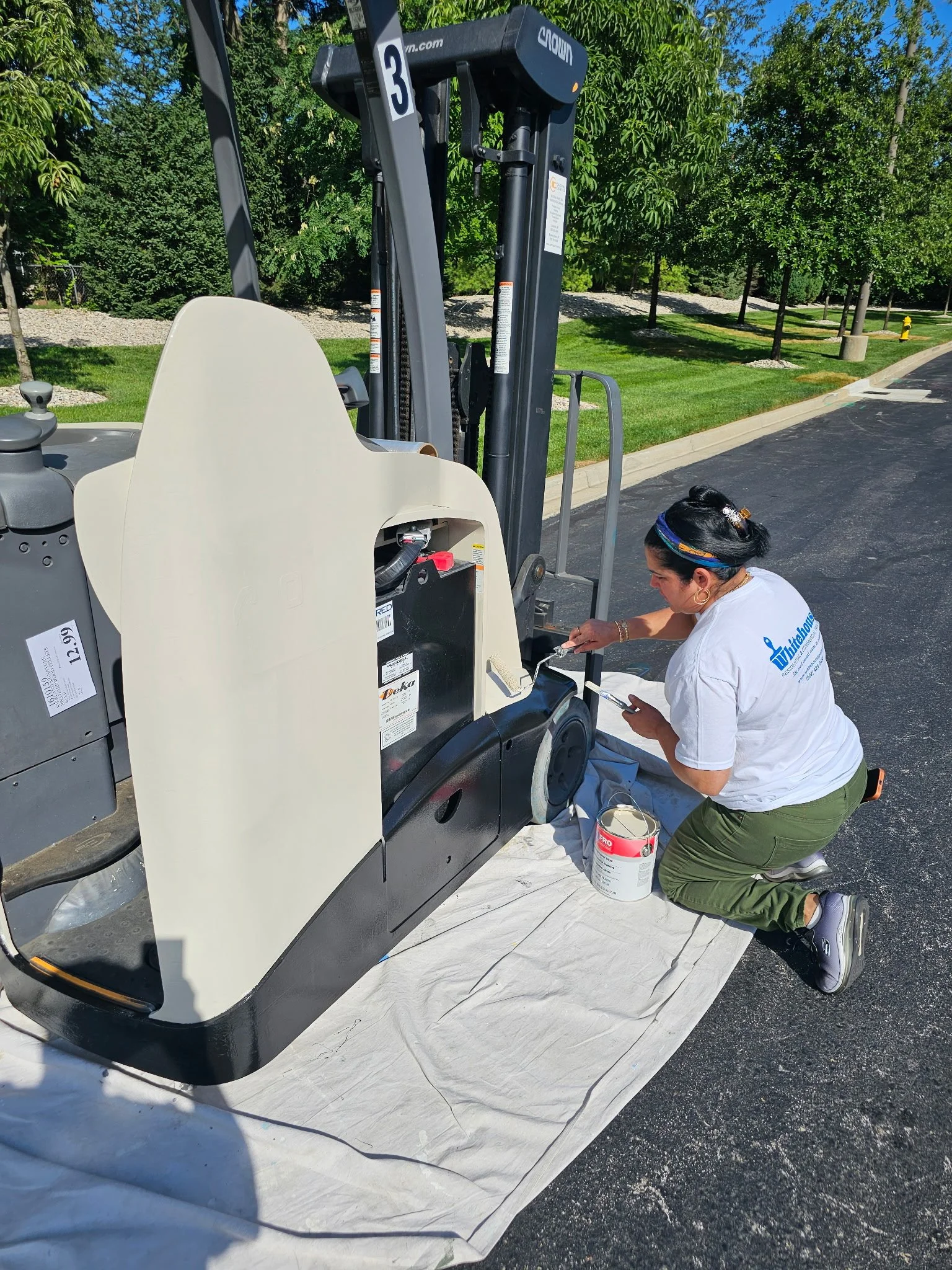 Who knew you had to paint forklifts?!
We recently gave a customer's fleet of hardworking forklifts a fresh new finish, and the transformation was impressive. Forklifts take a beating every day from scrapes, bumps, and heavy use, so a professional pai