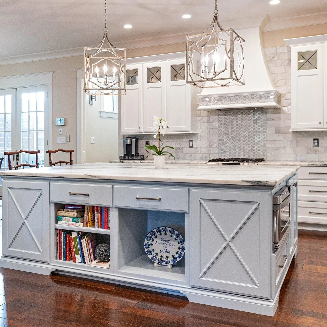 Love your kitchen again&hellip;without a full remodel!
Tired of your outdated cabinets? A fresh, custom-painted finish can completely transform the look of your kitchen without the time and expense of replacing them!

At Whitehouse Residential &amp; 