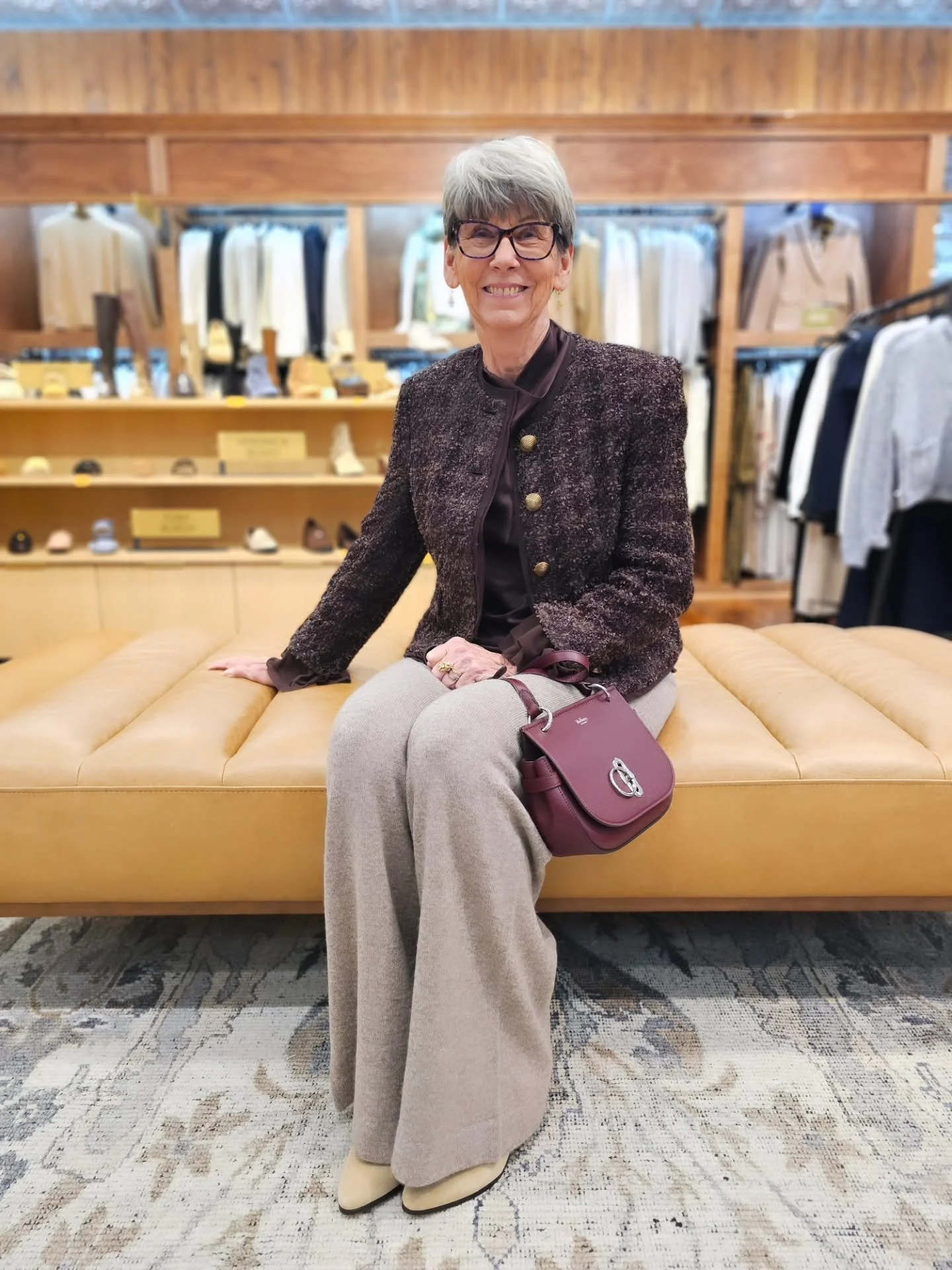 Autumn layers, timeless luxury at Rosenthals. 🍂🍁🍂

@veronicabeard @mulberryengland
@cinqasept

#visithighlandsnc #highlandsnc #highlandsnorthcarolina #blueridgemountains #shoplocal #shopsmall #fallfashion