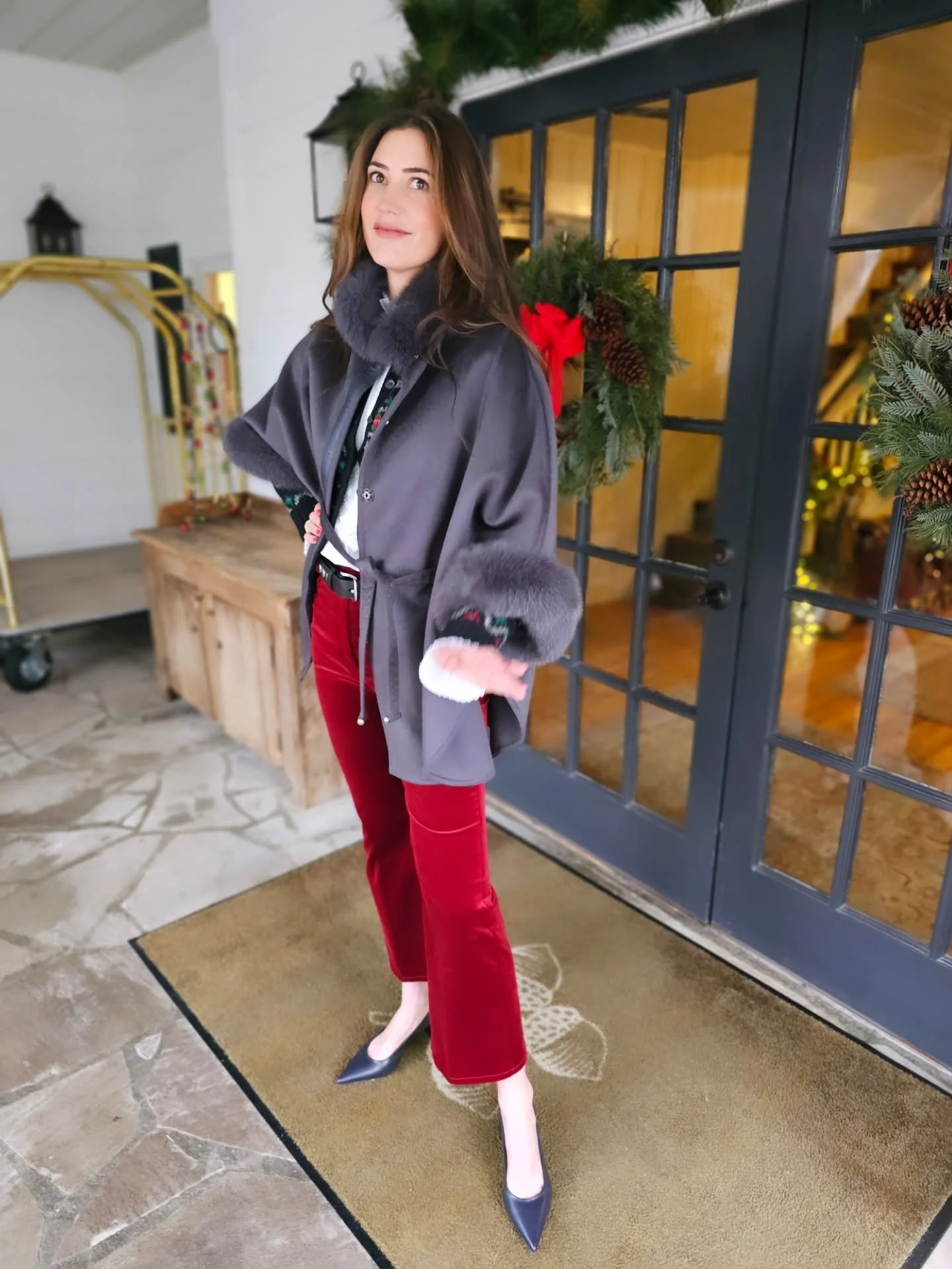 Give her something unforgettable this season 🎄💗

@halfmilefarm 

#visithighlandsnc #FurSeason #shoplocal #shopsmall #HighlandsNC