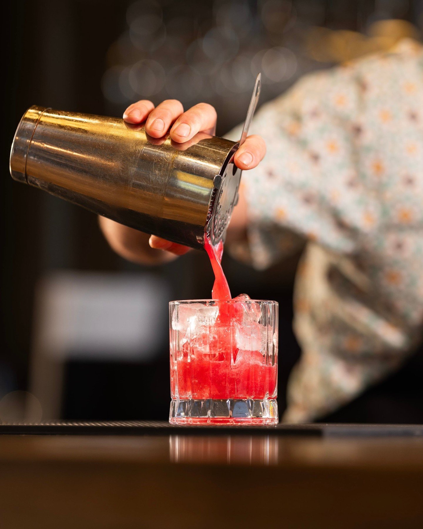 Halloween night calls for something special ✨🎃
Sip on handcrafted cocktails, indulge in chef-driven dishes, and treat yourself to a dessert worth talking about.

Celebrate the evening in style at Oliver&rsquo;s &mdash; where the vibes are warm, the 