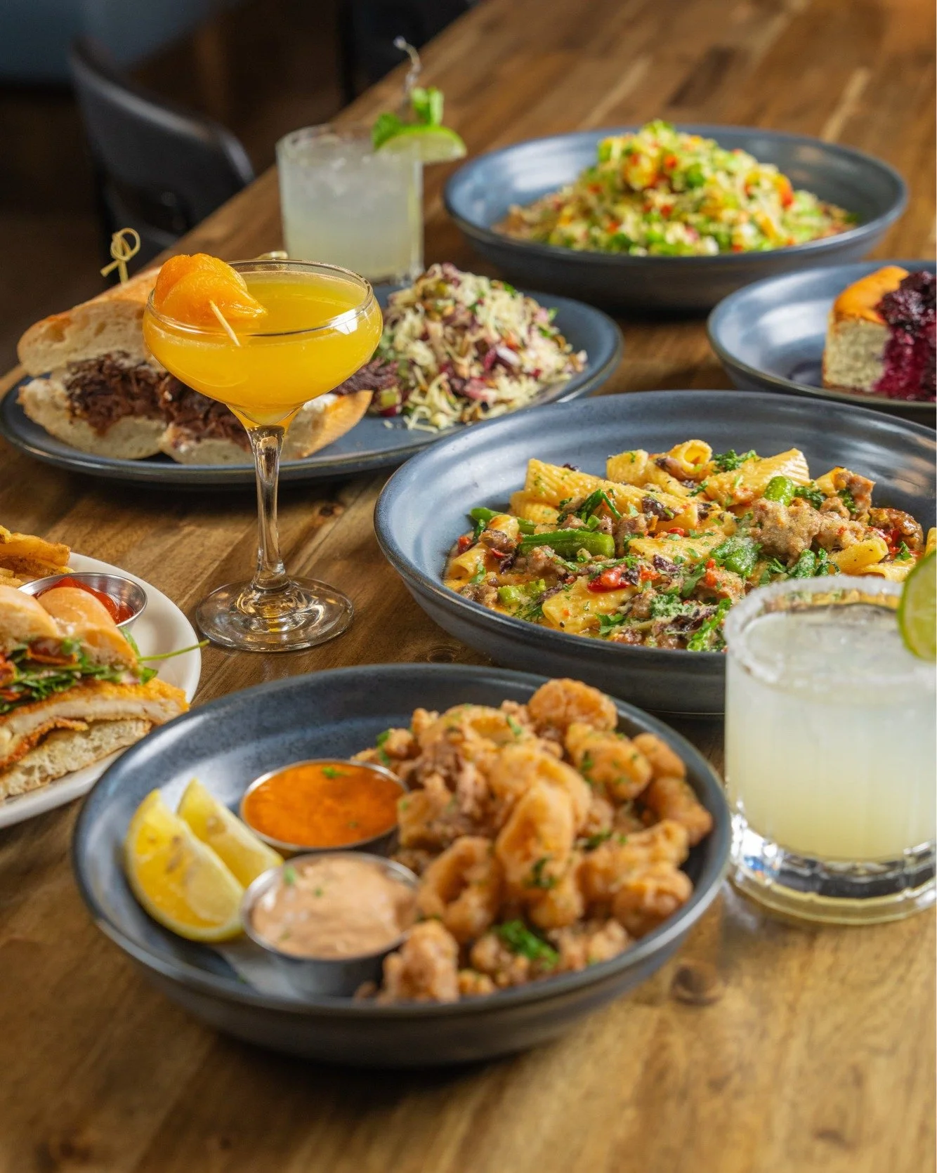 No plans? Perfect. Join us at Oliver&rsquo;s for beautifully crafted cocktails, elevated plates, and sweet endings. From first bite to final sip, we&rsquo;ve got your table ready.

Our Hours:
Sun-Thurs 4:00 P.M.-10:00 P.M.
Fri-Sat 4:00 P.M.-11:00 P.M