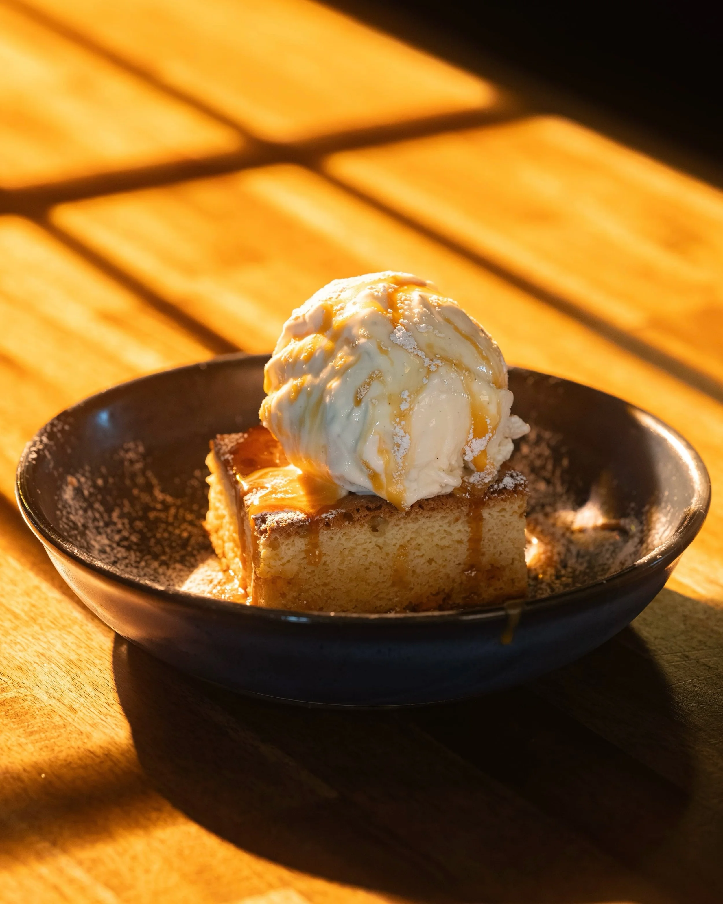 Ending the night on a sweet note🍨

Sun - Thurs ➡️ 4:00pm - 10:00pm
Fri - Sat ➡️ 4:00pm - 11:00pm

📍 3205 N Hayden Rd Scottsdale, AZ 85251

#OliversModernAmerican #dessert #Scottsdaleeats #scottsdaledining #Az