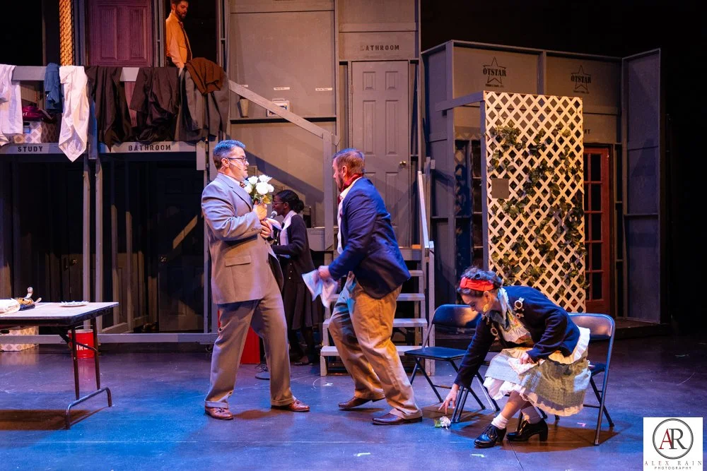 TF-NoisesOff-1283526.jpg