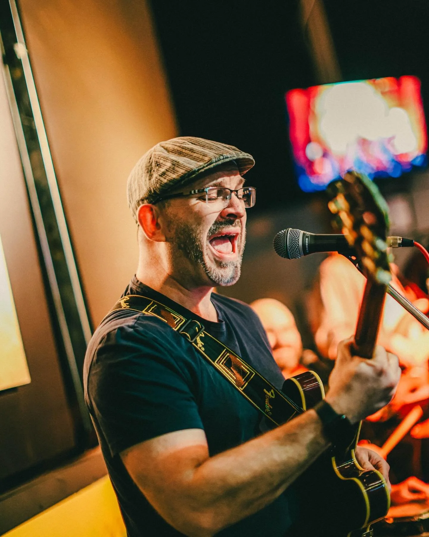 Chicken Wing Fest vibes 🍗🔥
Sauce, music, and wings everywhere.
📷 @sandoooval