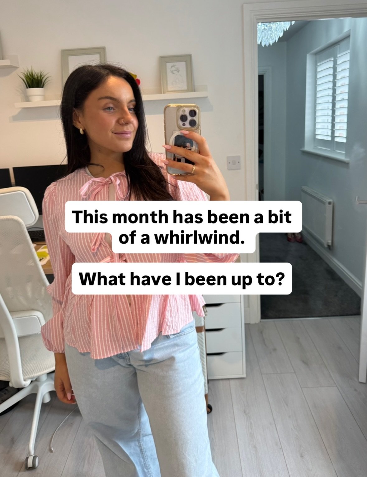 This month has flown by in a blur!! It&rsquo;s been one filled with lots of painting, decision-making and getting really excited about the direction I&rsquo;m taking my biz in 🤭✨

Swipe through for a little behind the scenes peek!

What&rsquo;s been