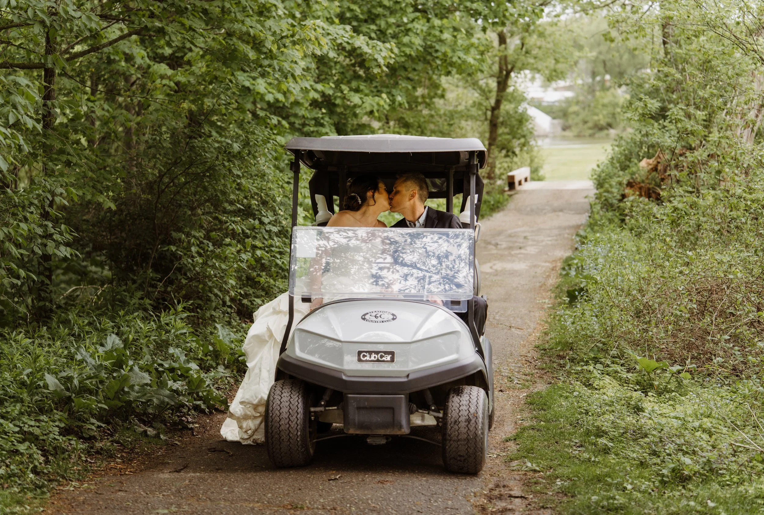 stratford-country-club-wedding-golf-course-anniversary (12).jpg