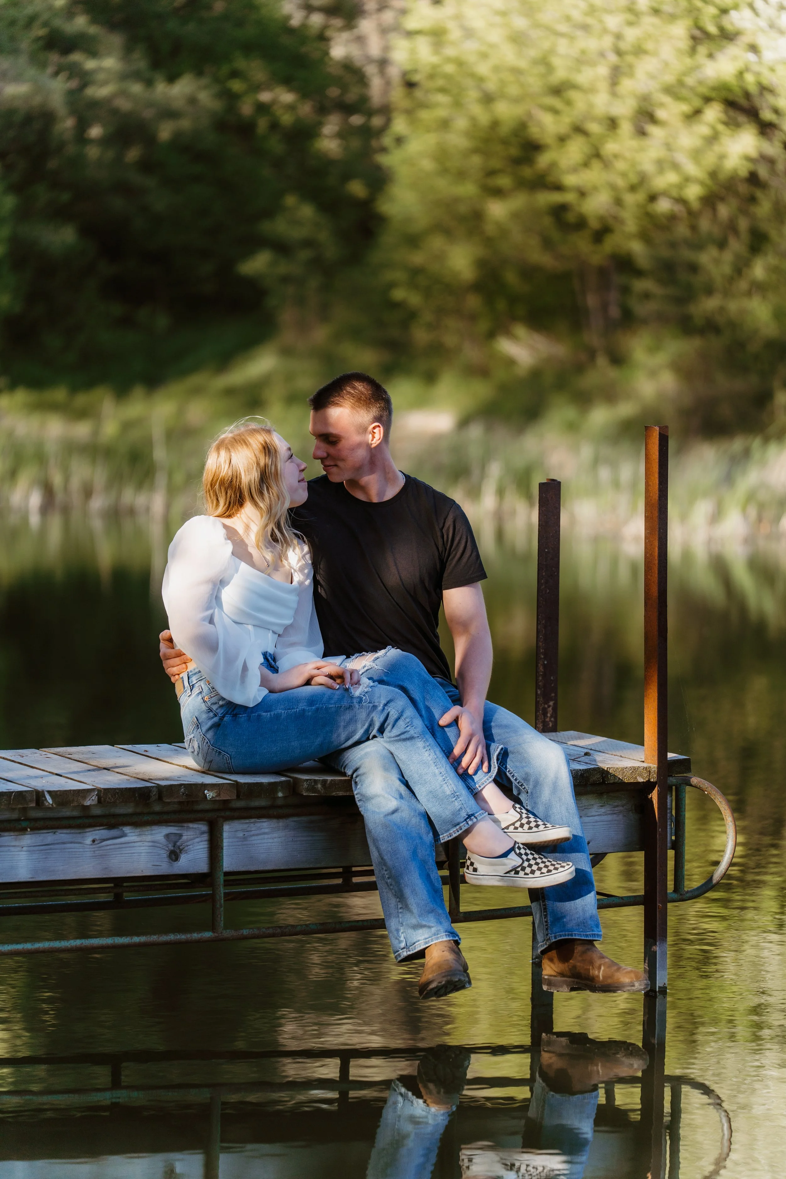 southern-ontario-travelling-wedding-photographer-engagement-photos-inspo (2).jpg