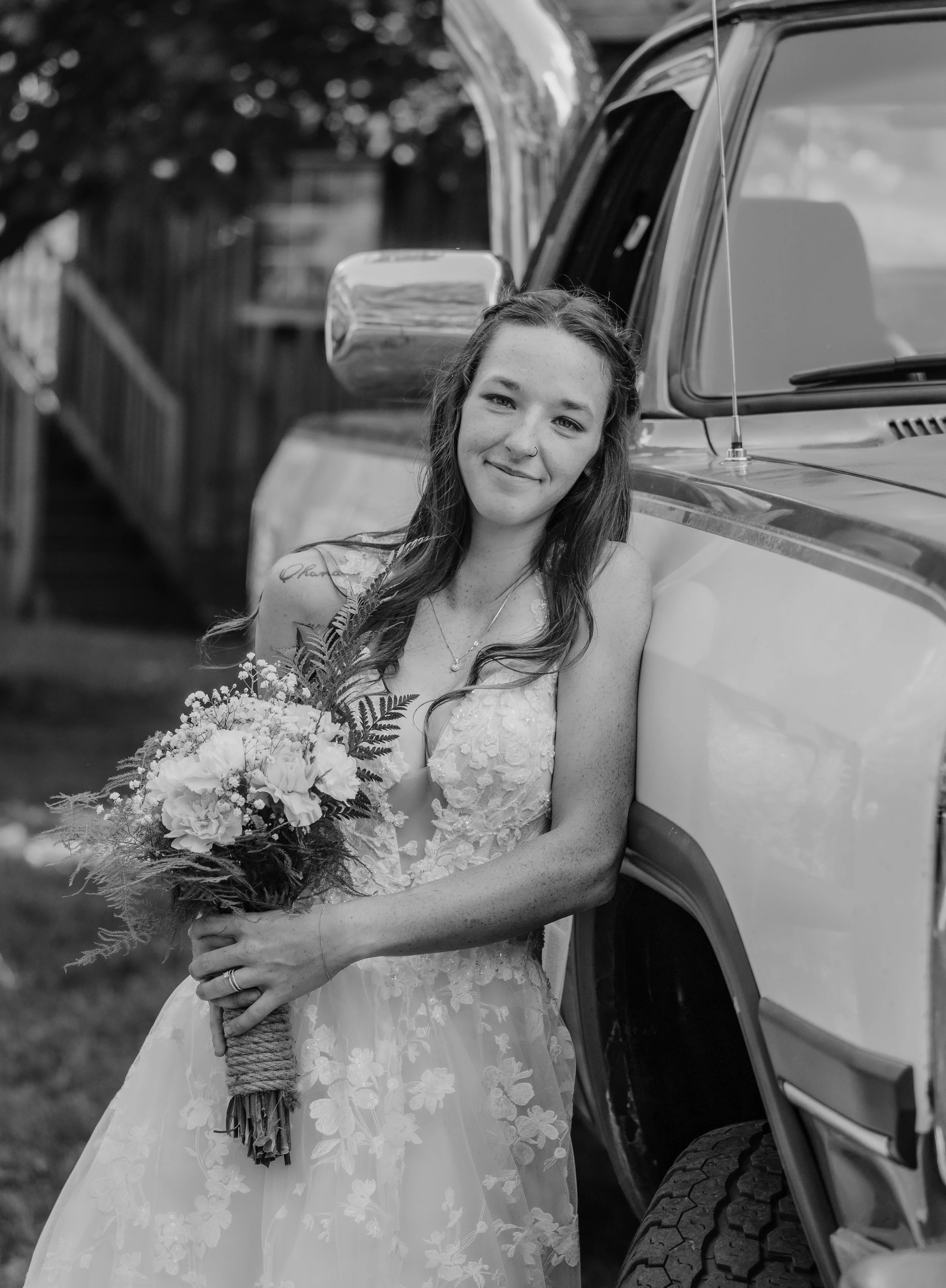 truck-wedding-photos-classic-ontario-venue-country (1).jpg