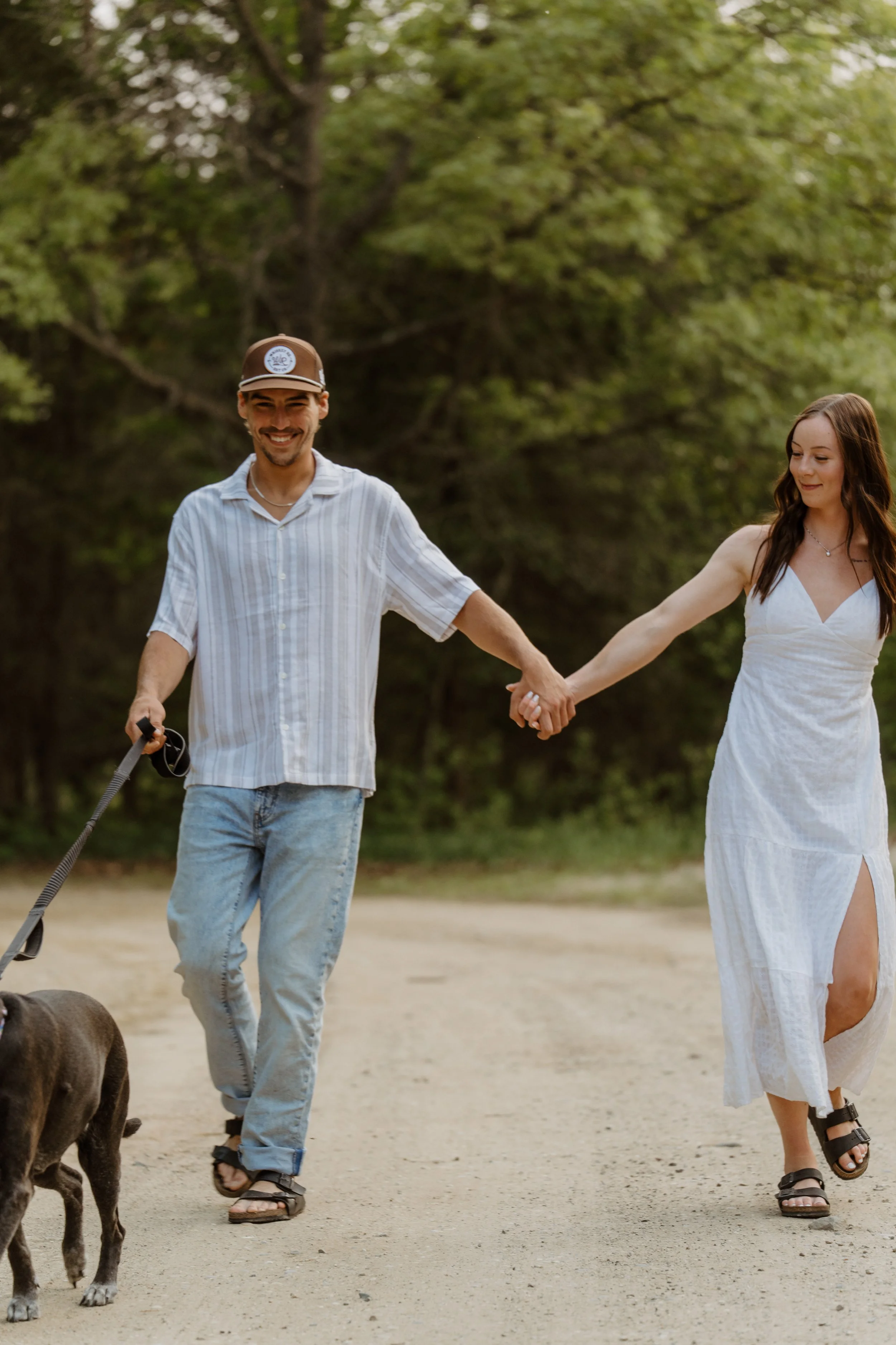 ontario-beach-sunset-engagement-photos (38).jpg