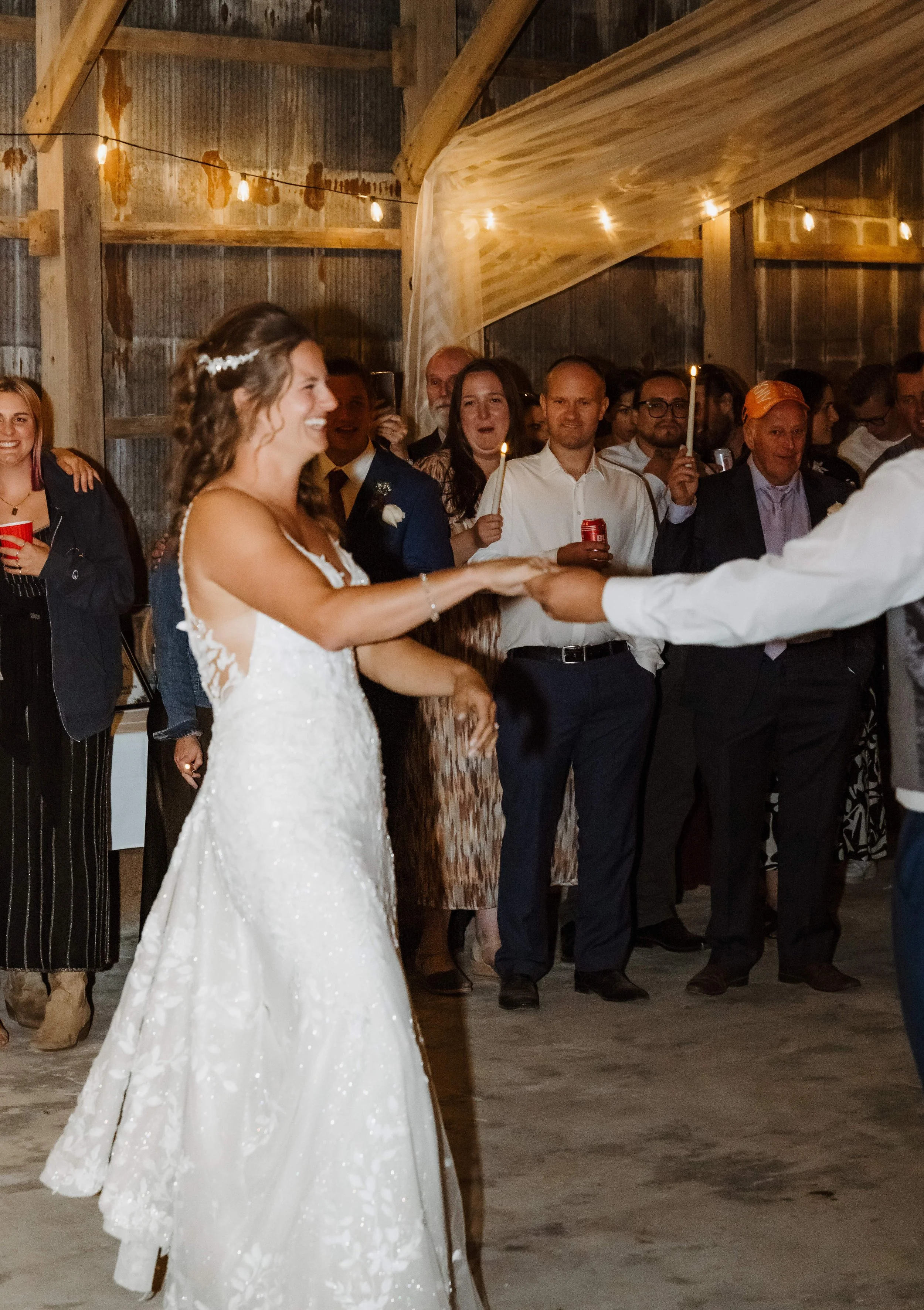 first-dance-barn-reception-stratford-ontario-travelling-photographer (4).jpg