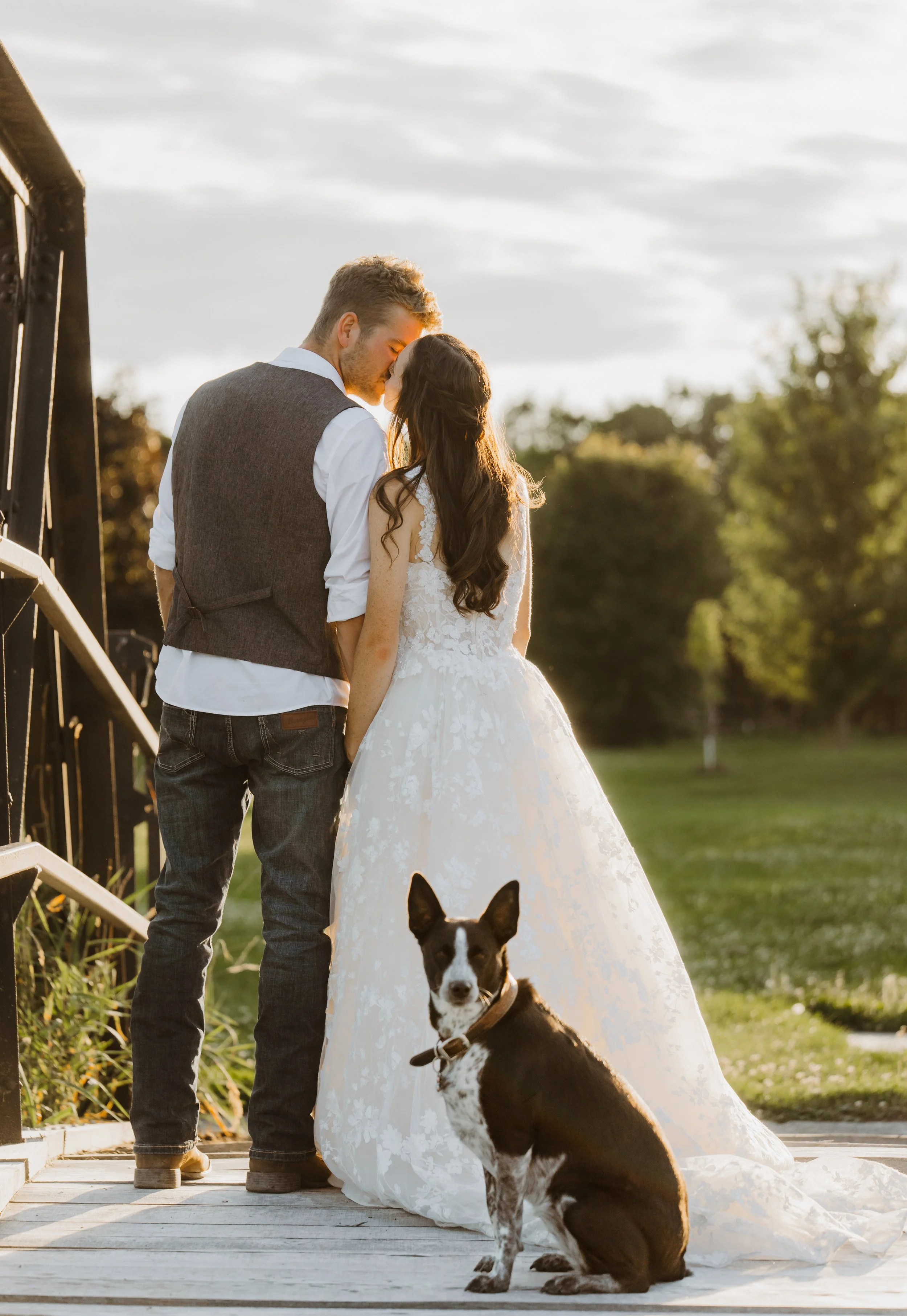 golden-hour-bridal-portraits-ontario-wedding-photographer (7).jpg