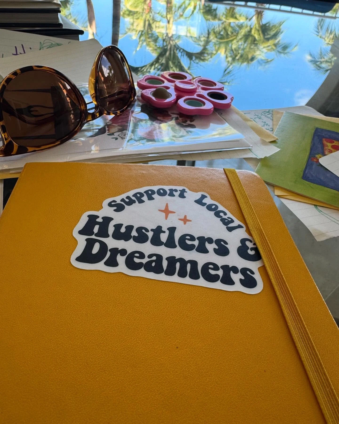 Working hard &amp; also hardly working a little too!🏝️👙☀️✌️#supportyourlocalhustlersanddreamers #weneedvacaytoo #imissPTO #ilovemakingmyownnonstopscheduletoo