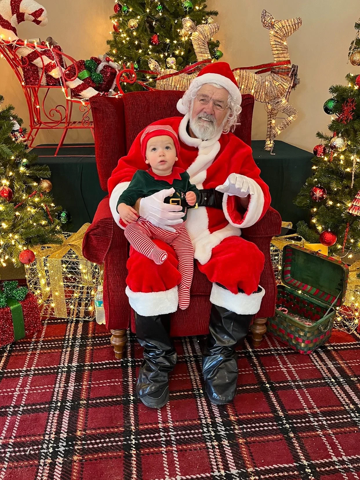 It&rsquo;s almost time for Santa to join us on the Farm!🎅🏼 Register in advance to save on your tickets! 🎟️

Santa on the Farm 🐐
Dates: Saturday December 6, Sunday December 7 
Time:  10AM - 3PM
Admission: $20/person in advance, $24/person day of, 