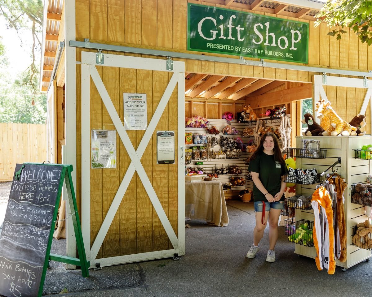 We are still hiring for Tickets and Giftshop! 🧡

Apply today with the link on our profile page! 🔗

Tickets and Giftshop:
Age 18+, weekend availability required. Retail and customer service experience preferred. Must thrive in a fast-paced environme