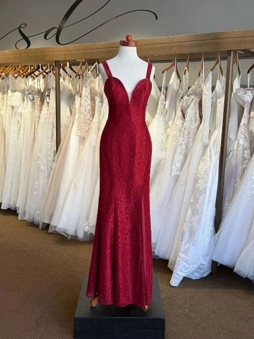 lace fitted bridesmaid dress