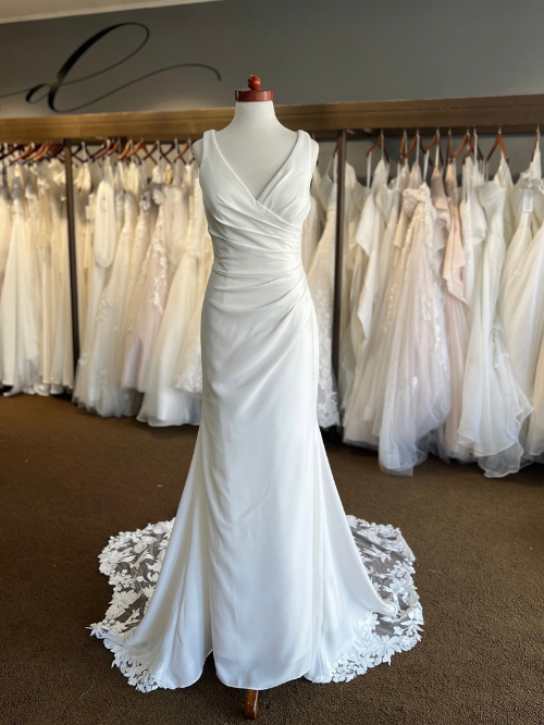 simple fitted wedding with lace train