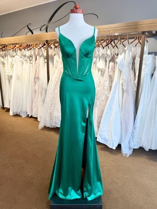 Emerald green prom dress