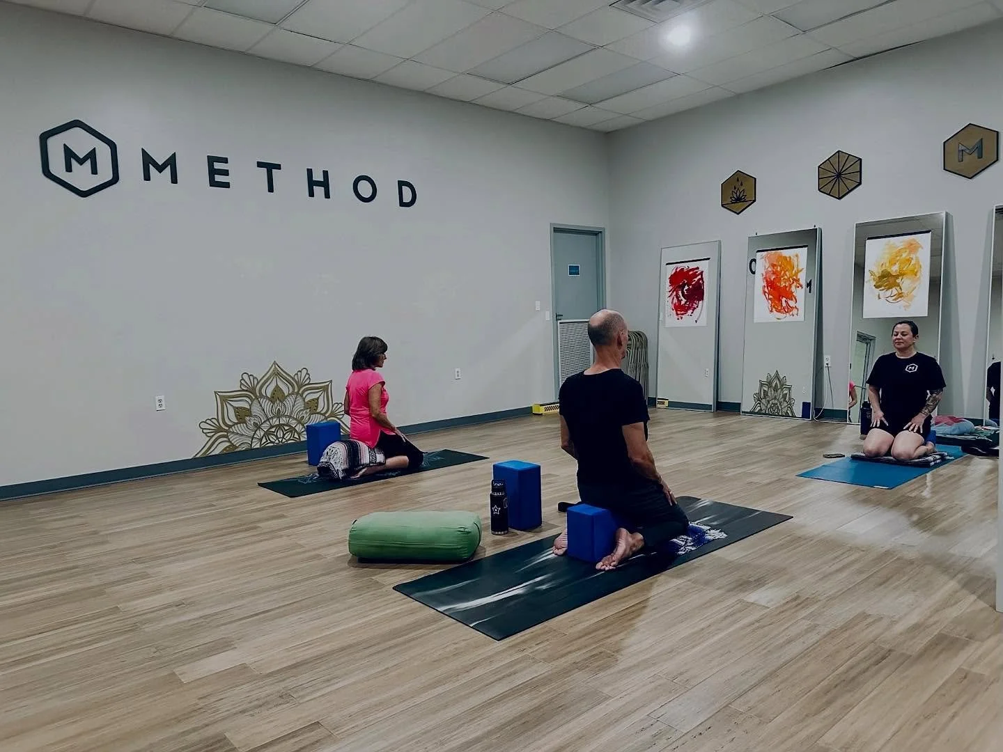 We&rsquo;ve got a great mix of events and weekly classes coming up &mdash; from movement and meditation to connection and community. 

Here&rsquo;s what&rsquo;s on the schedule:

Special Events

🔹 Intro to Strength Training &mdash; Wed, Oct 15 @ 12 